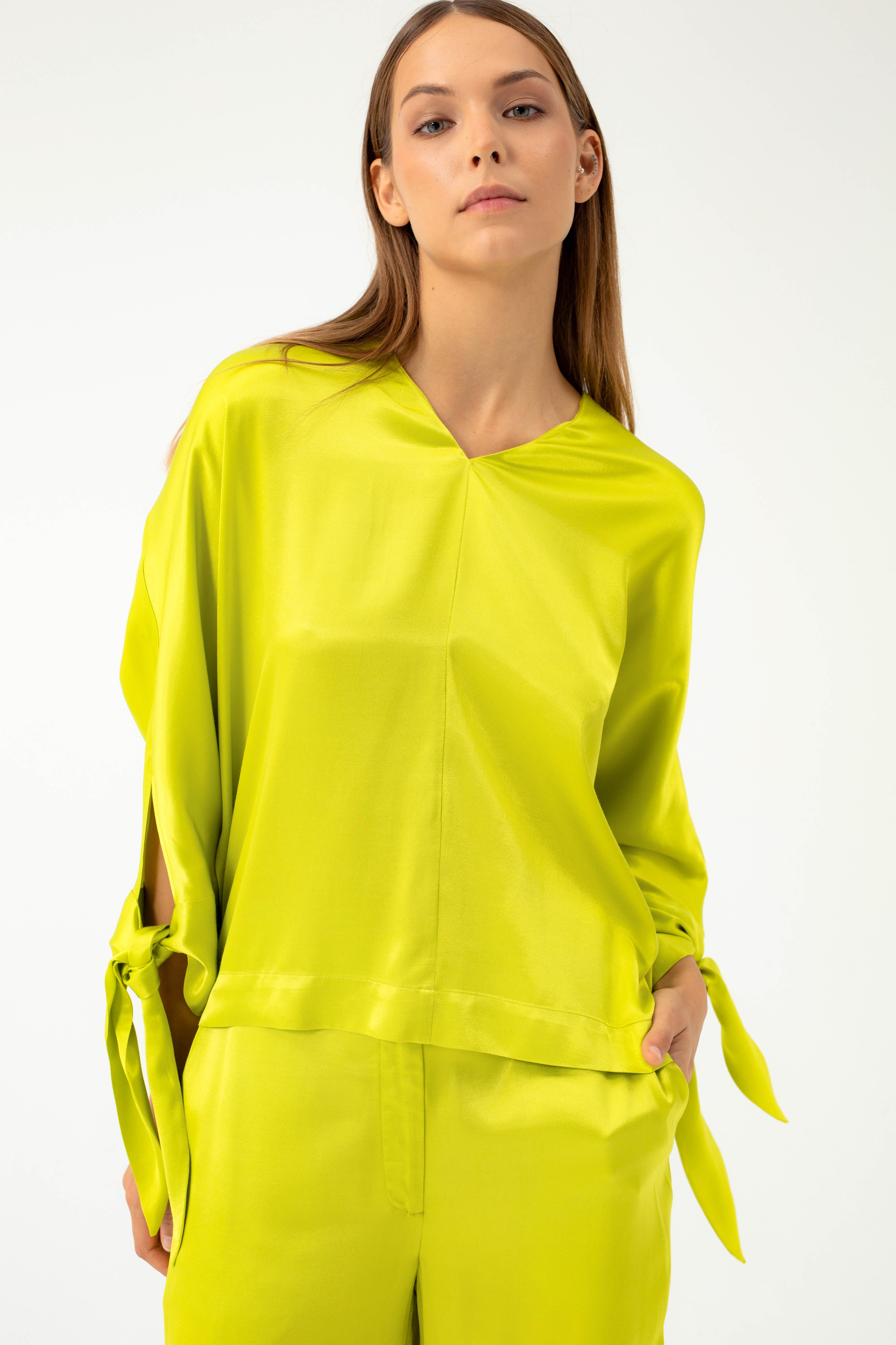 LIME BLOUSE WITH TIE CUFFS SLEEVES