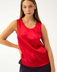 SLEEVELESS TOP IN RED