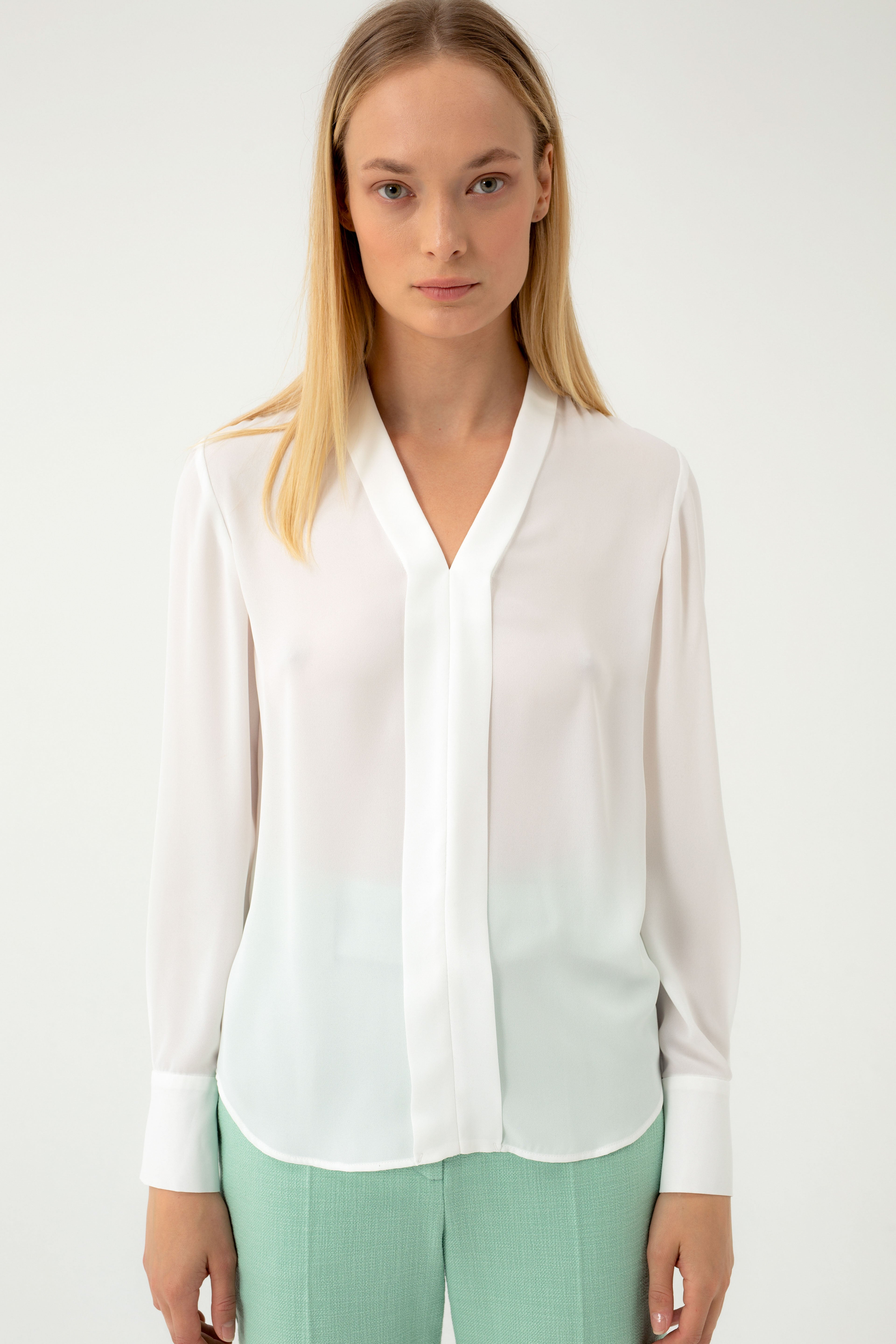 V-NECK WHITE BLOUSE