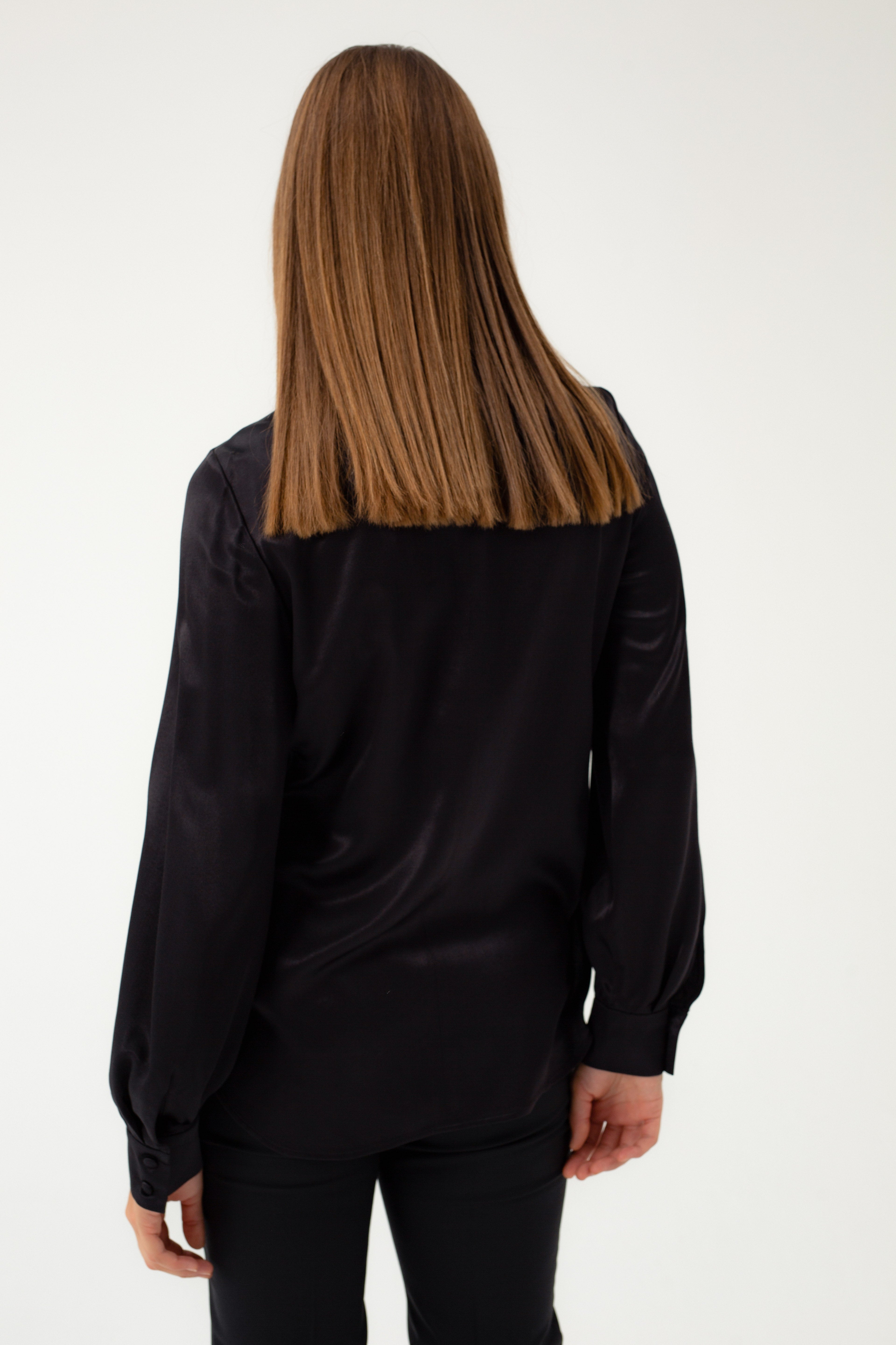 BLACK BLOUSE WITH FRONT PLEATS