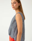 SLEEVELESS NAVY MELANGE BLOUSE WITH LINEN