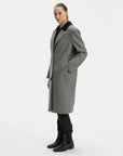 TAILORED GREY COAT WITH BROAD SHOULDERS