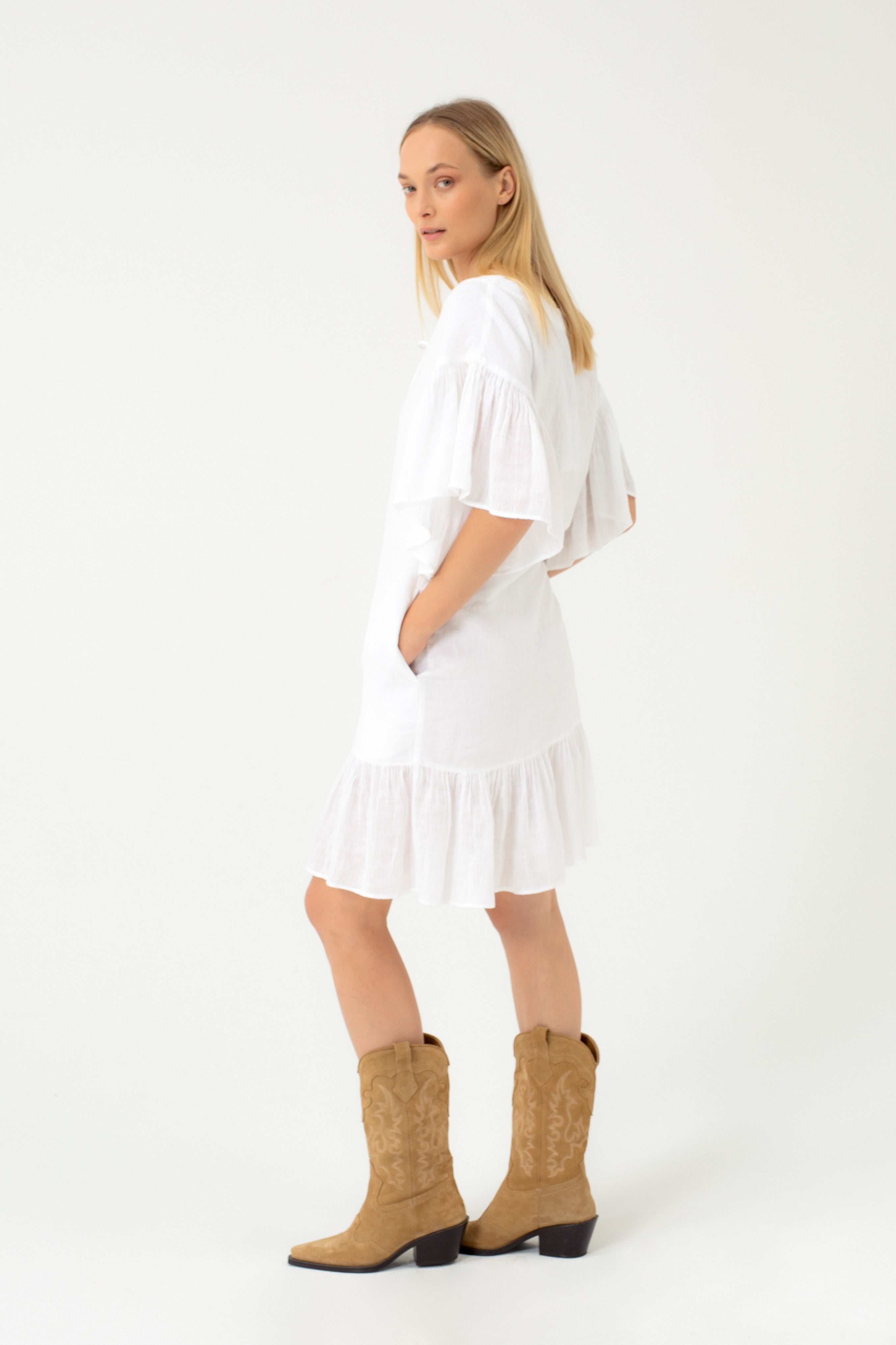 WHITE LINEN DRESS WITH RUFFLES