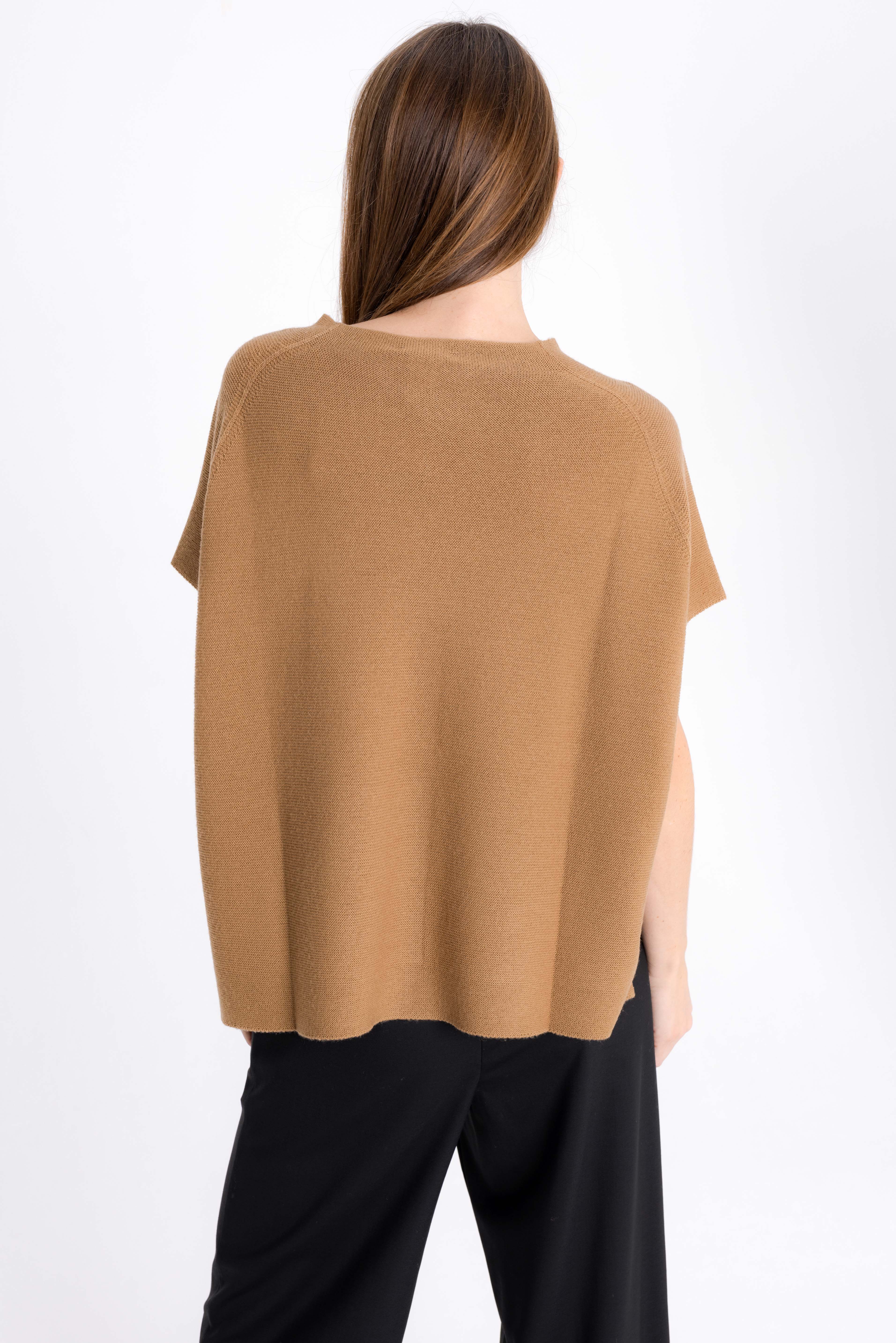 CAMEL SHORT SLEEVE KNITTED SWEATER