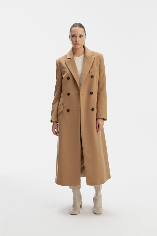 CLASSY CAMEL COAT