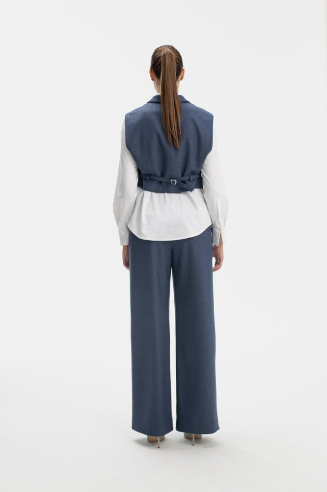 SHORT VEST IN BLUE