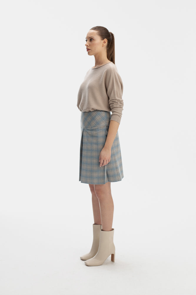 ABOVE-THE-KNEE LENGTH SKY BLUE SKIRT IN CHECKS