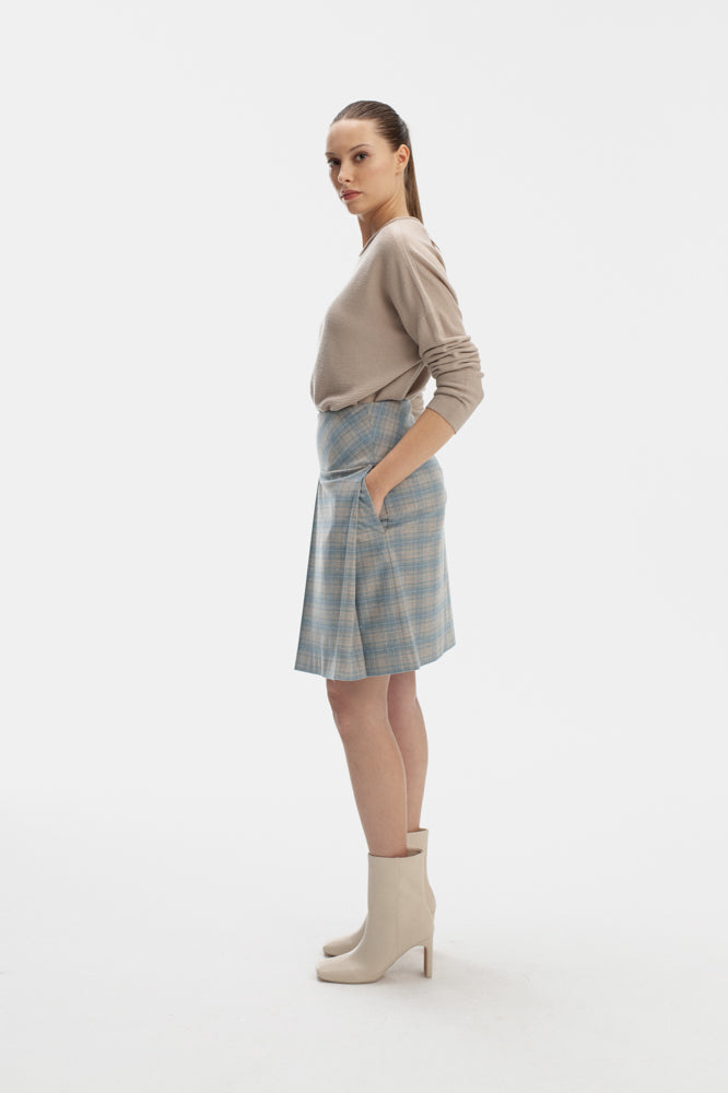 ABOVE-THE-KNEE LENGTH SKY BLUE SKIRT IN CHECKS