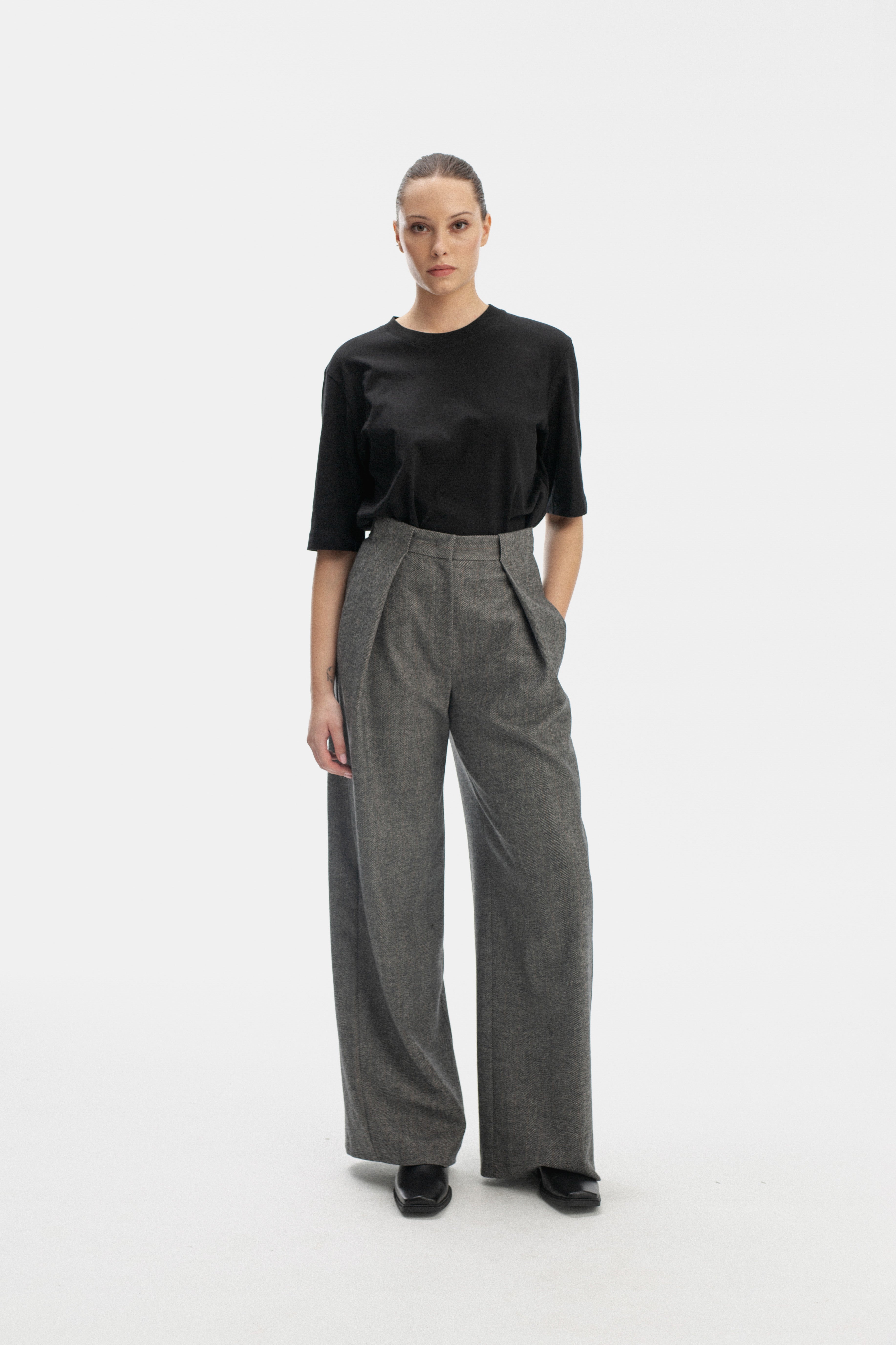 WIDE LEG GREY TROUSERS