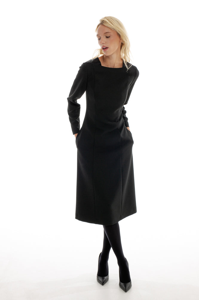 MIDI BLACK DRESS WITH LONG SLEEVES