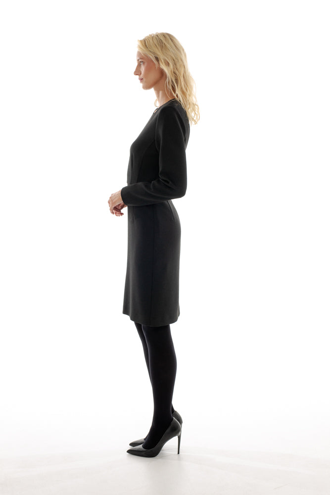 FITTED BLACK DRESS WITH LONG SLEEVES