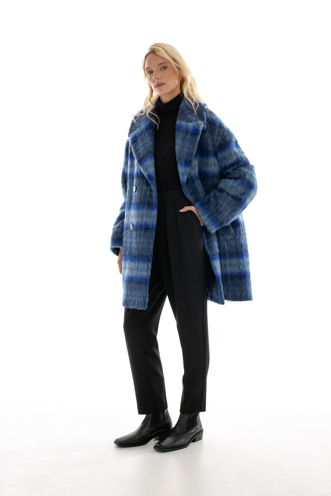 OVERSIZED BLUE CHECKED COAT WITH MEIDA