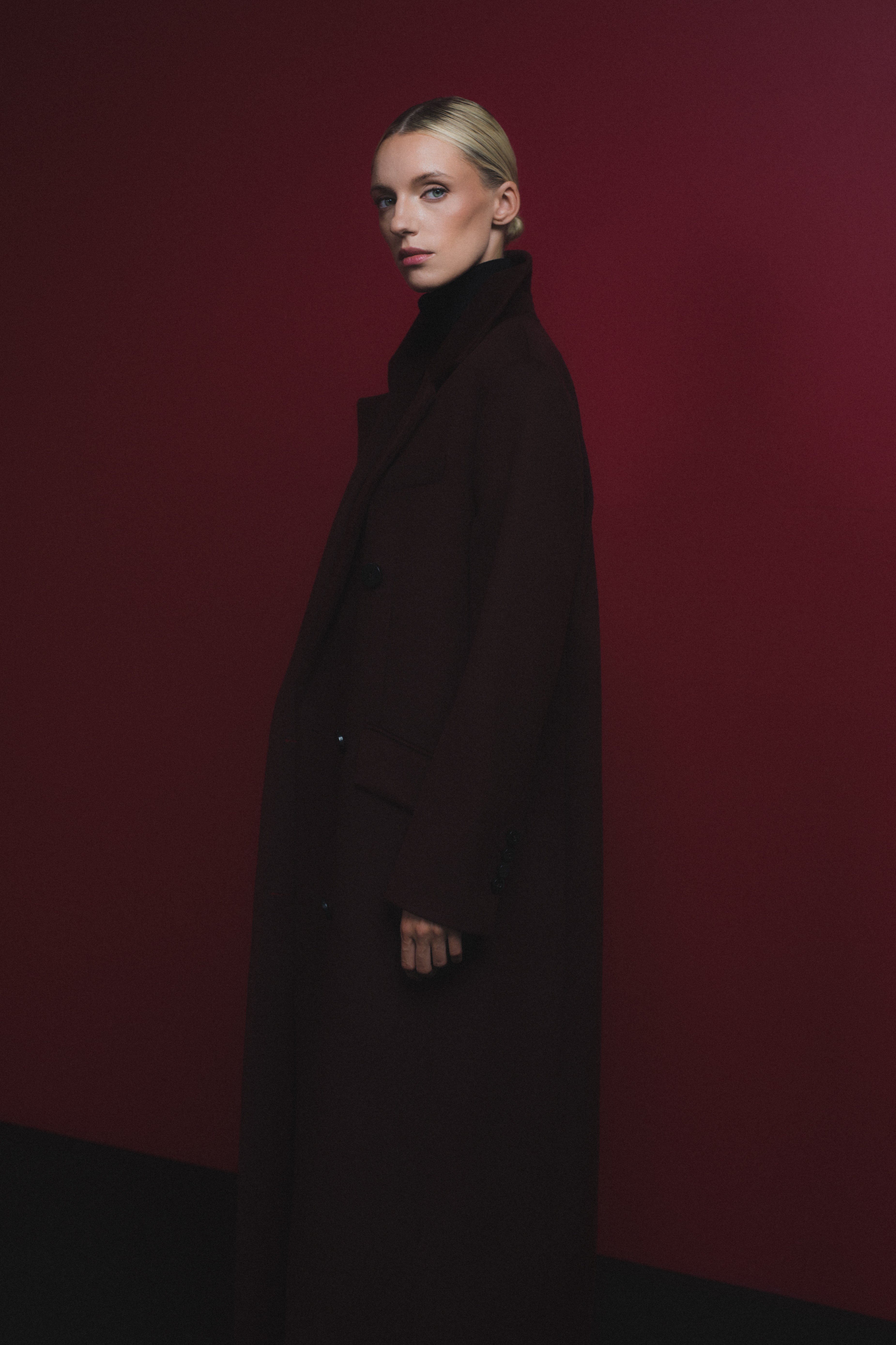 BURGUNDY WOOL LONG COAT