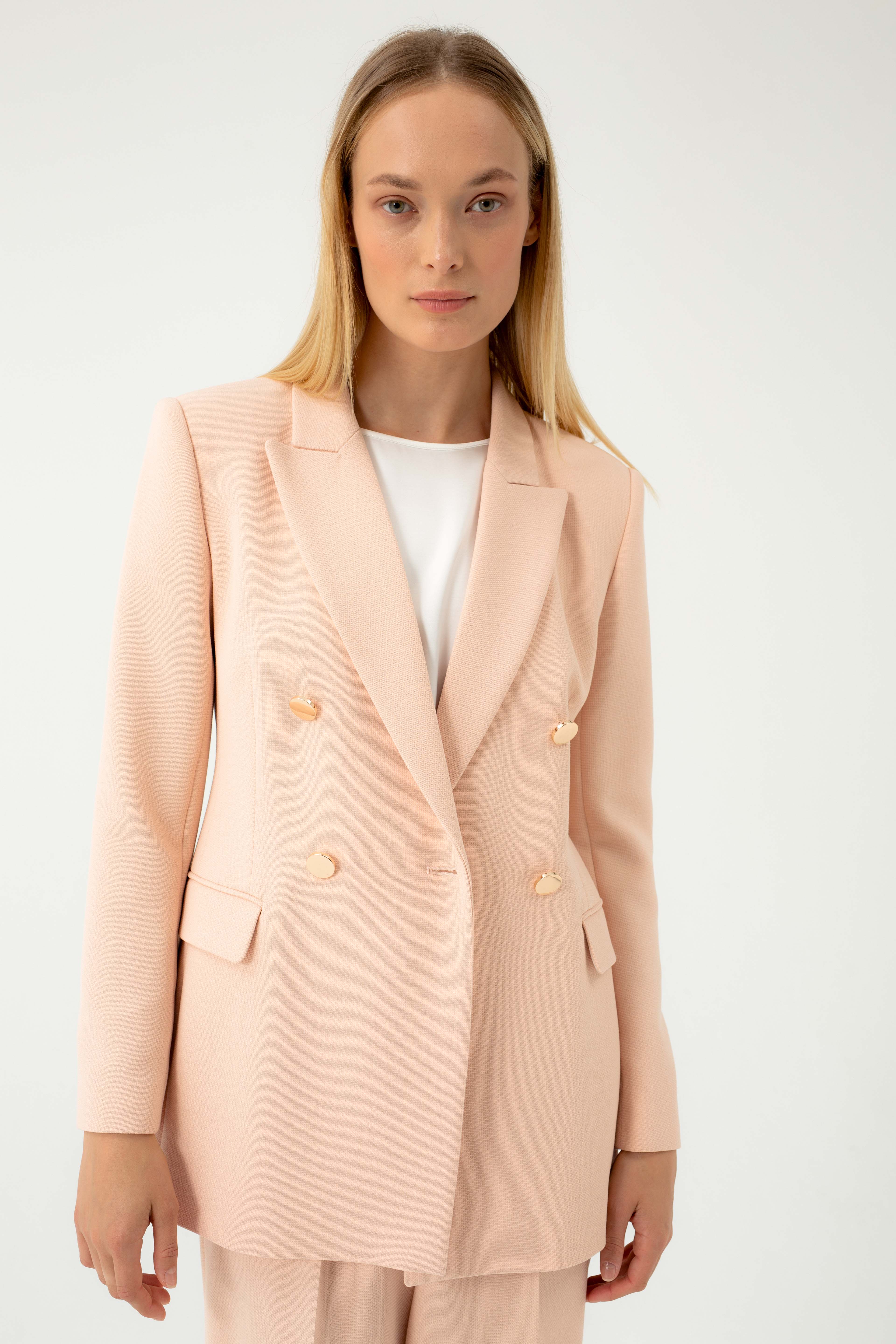 DOUBLE-BREASTED PEACH FITTED JACKET