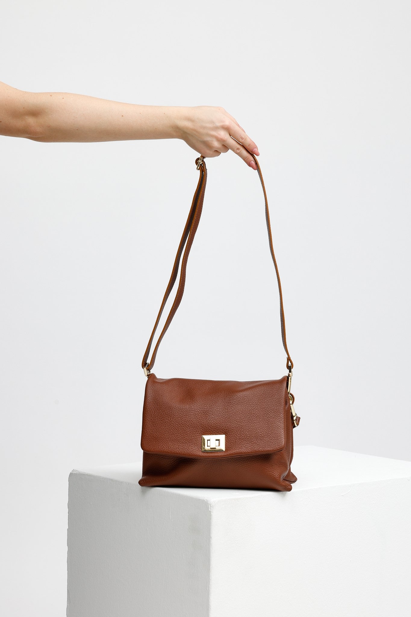 TWIST LOCK HANDBAG HAZEL