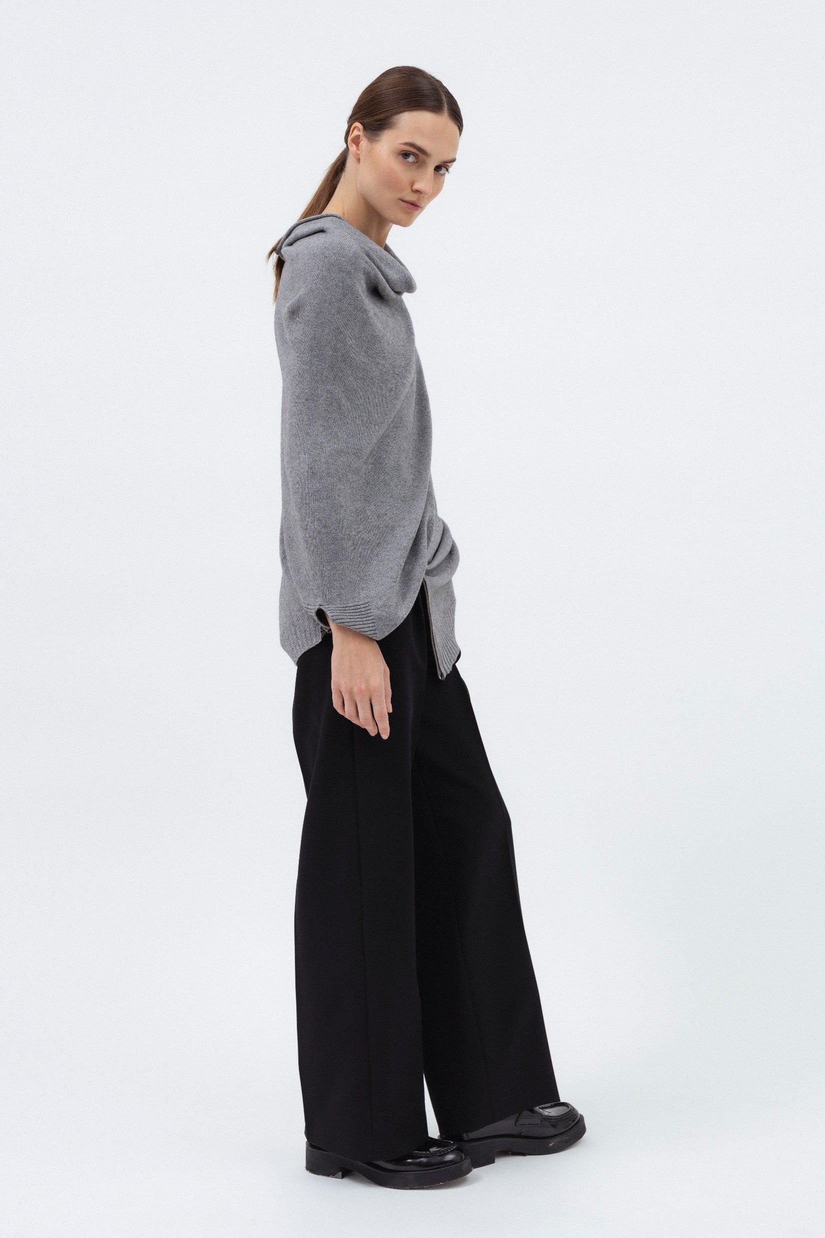 GREY MERINO WOOL SWEATER WITH ZIP DETAIL