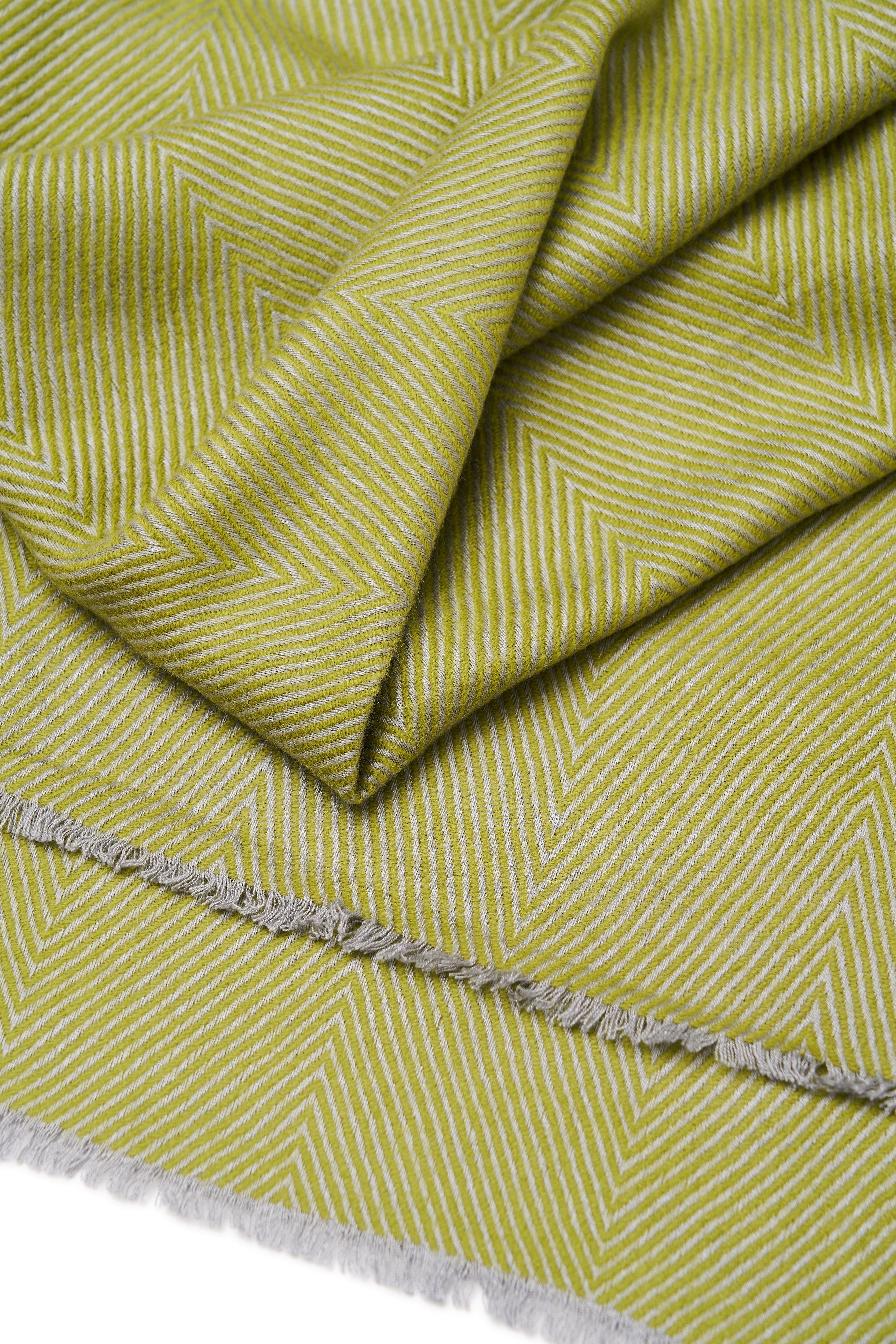 TEXTURED FABRIC OLIVE SCARF
