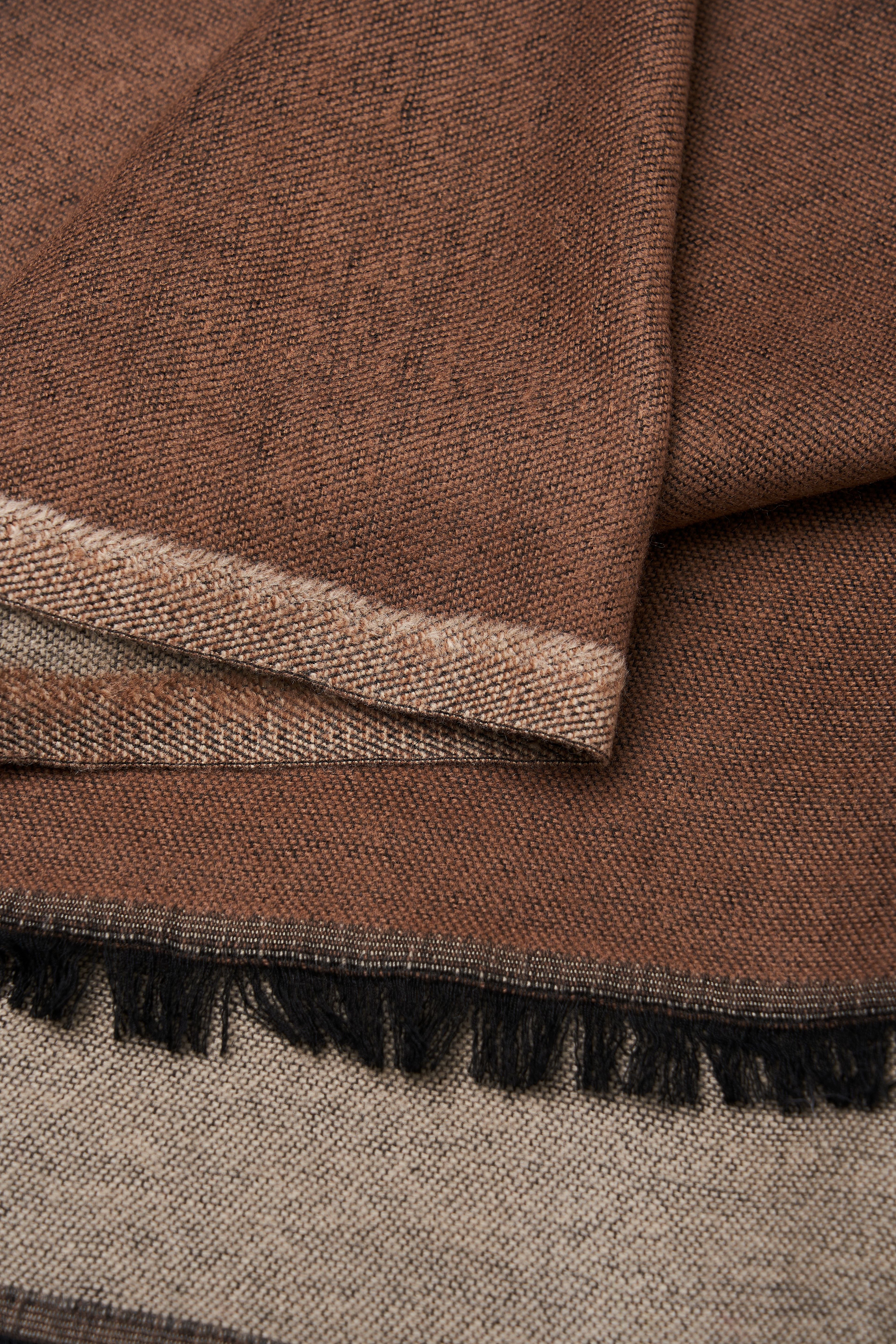 BROWN SCARF WITH WOOL