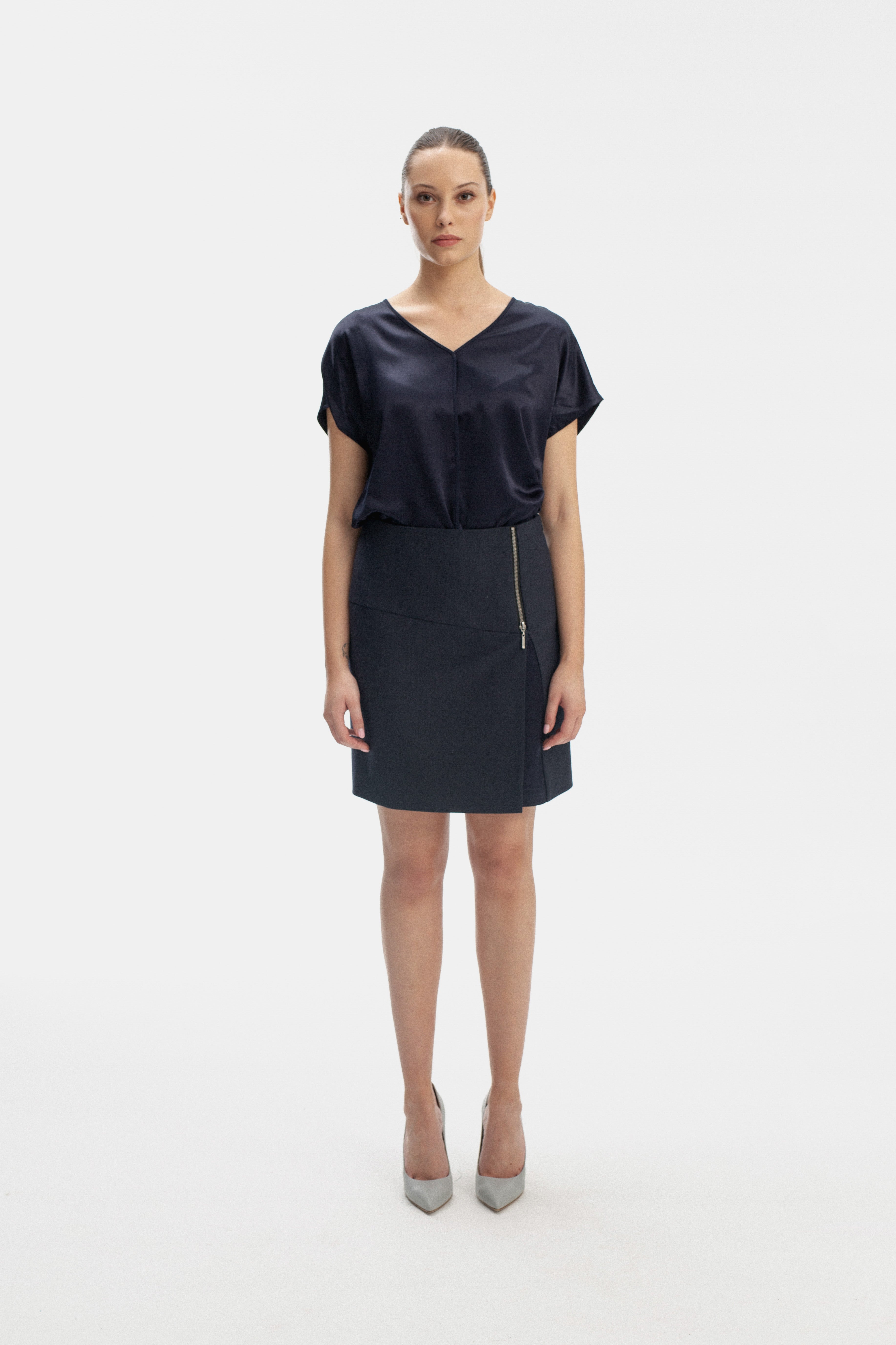 BLUE SKIRT WITH DECORATIVE ZIPPER