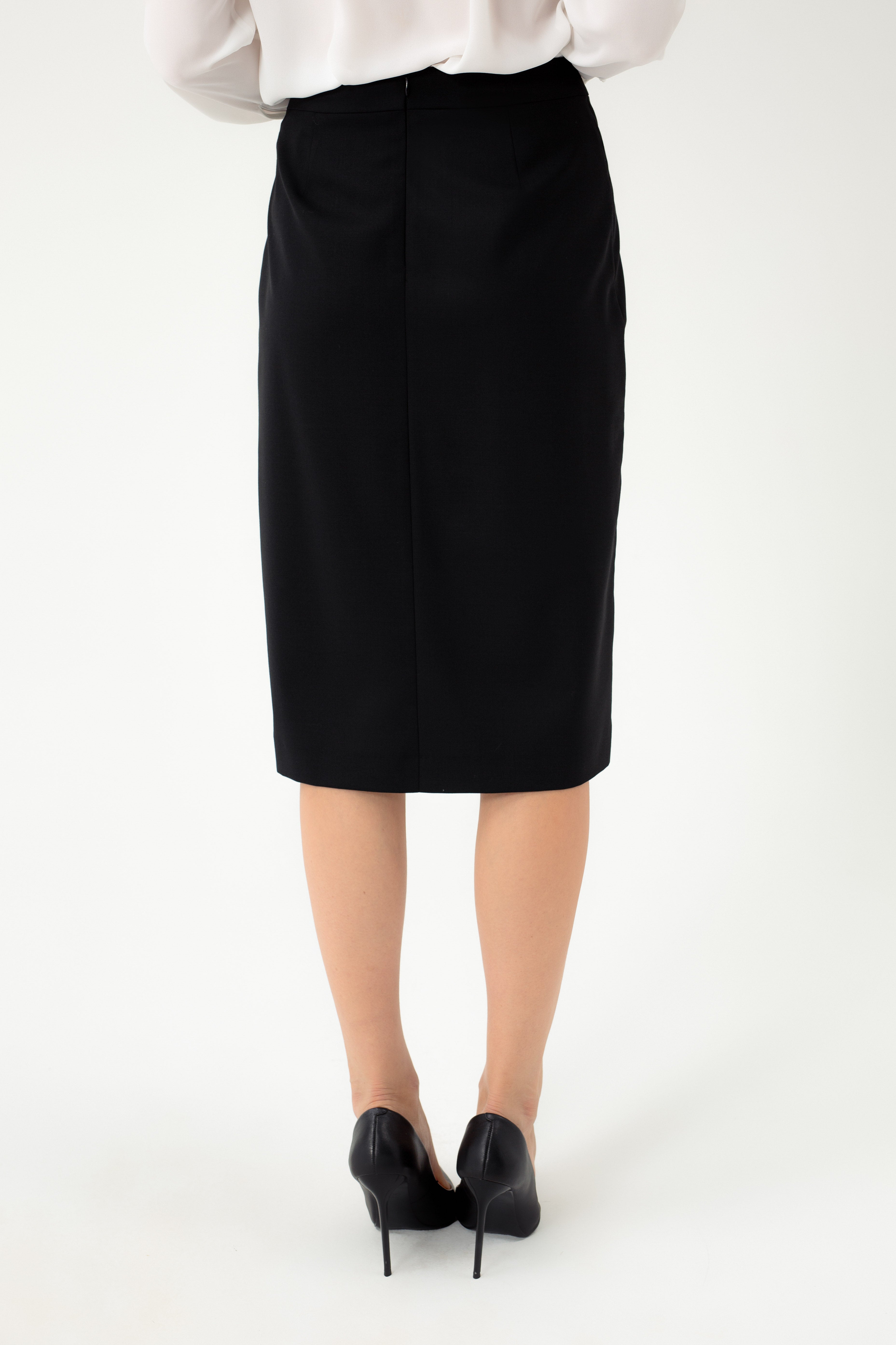 BLACK SUIT SKIRT WITH DIAGONAL SPLIT