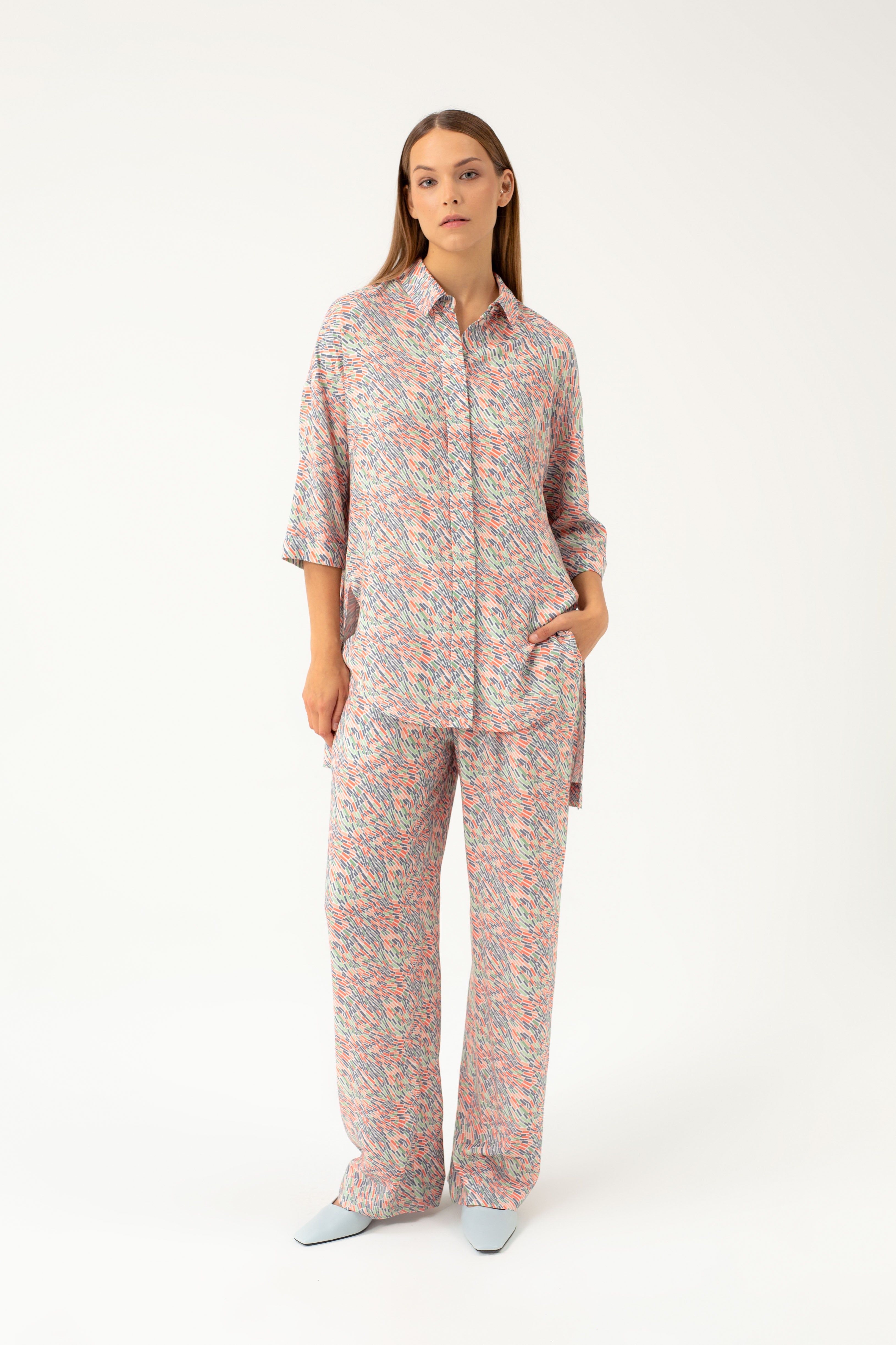 STRAIGHT VISCOSE TROUSERS WITH PRINT