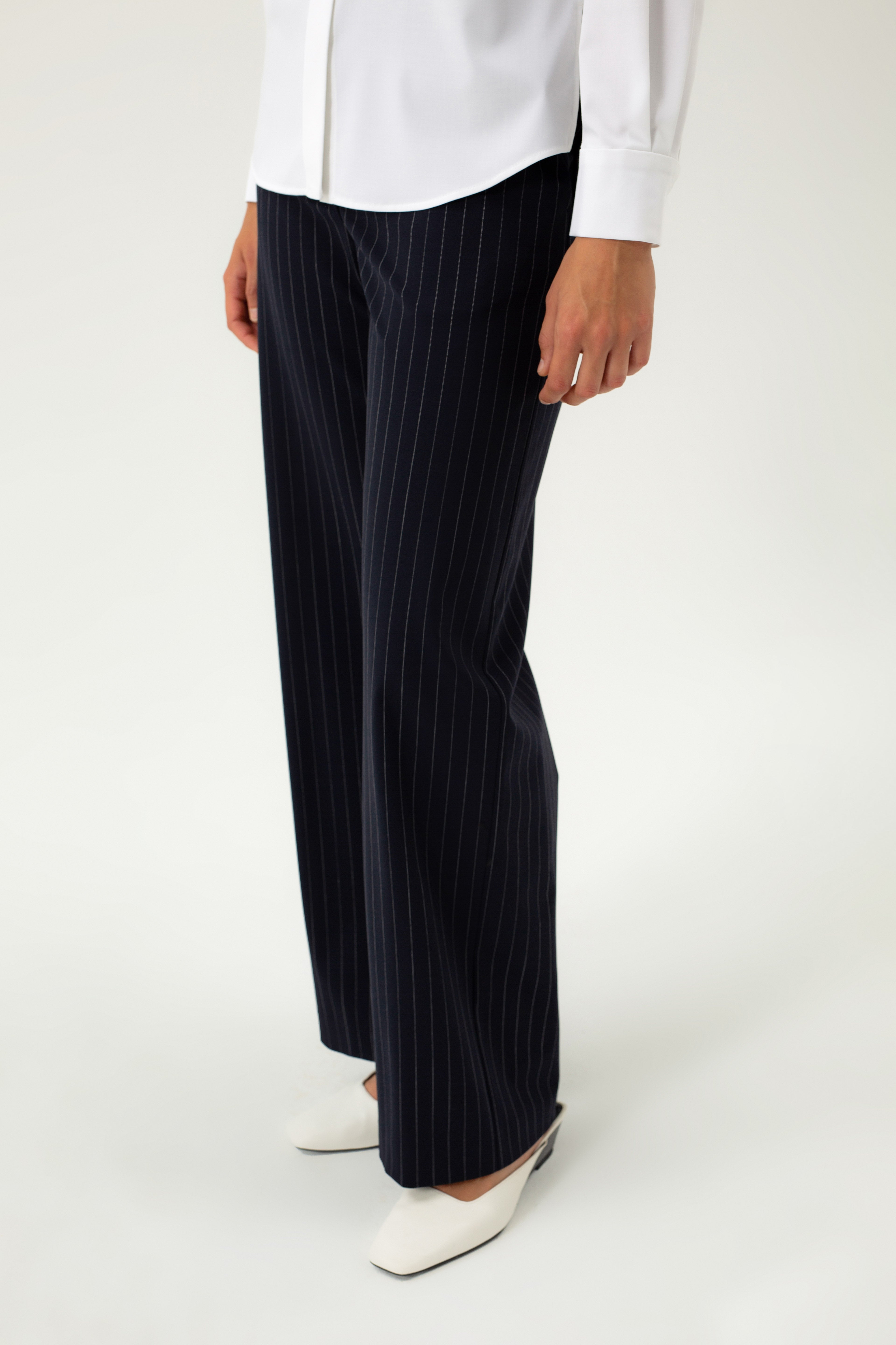 STRAIGTH STRIPED TROUSERS WITH ELASTIC WAISTBAND