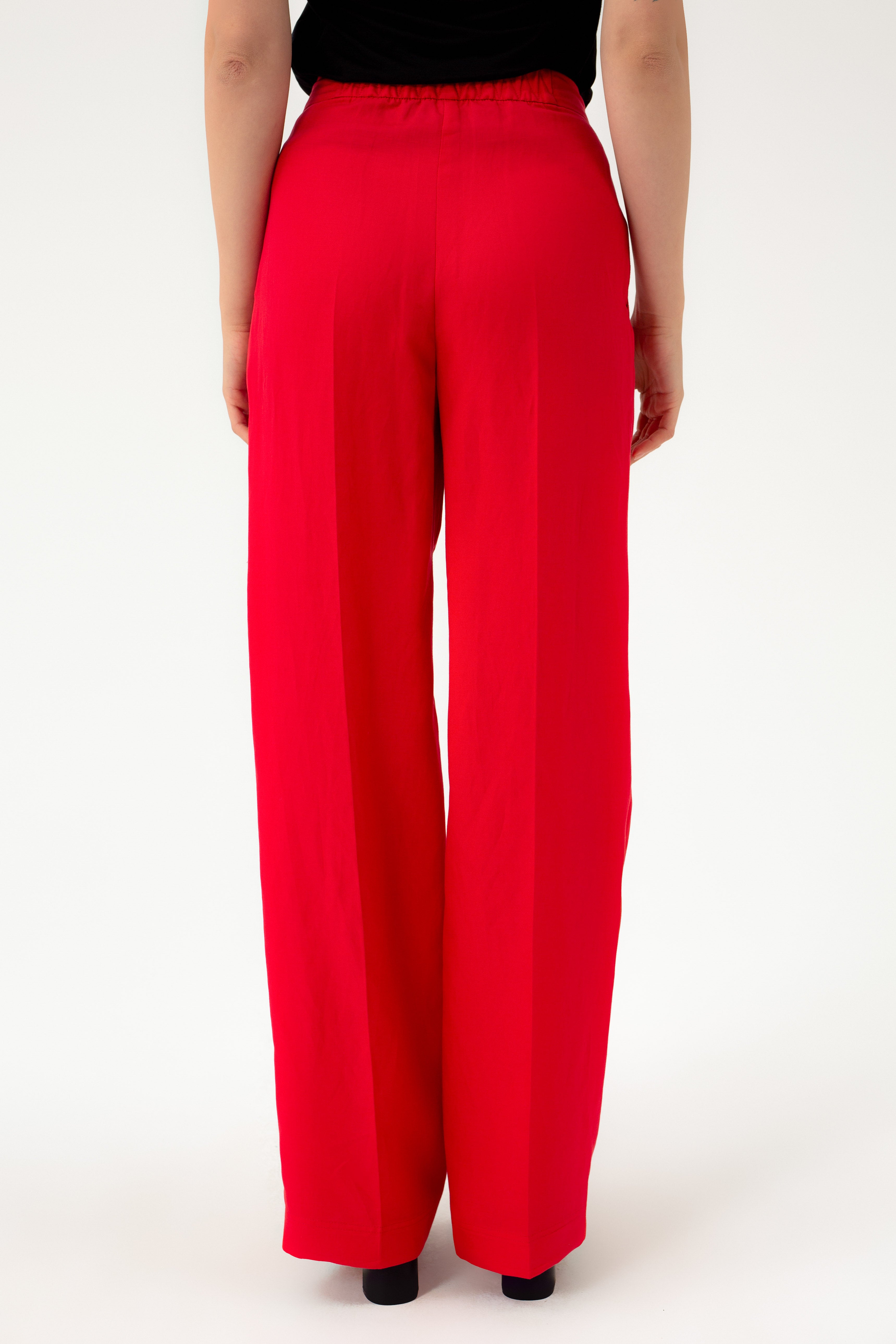 WIDE-LEG RED SUIT TROUSERS