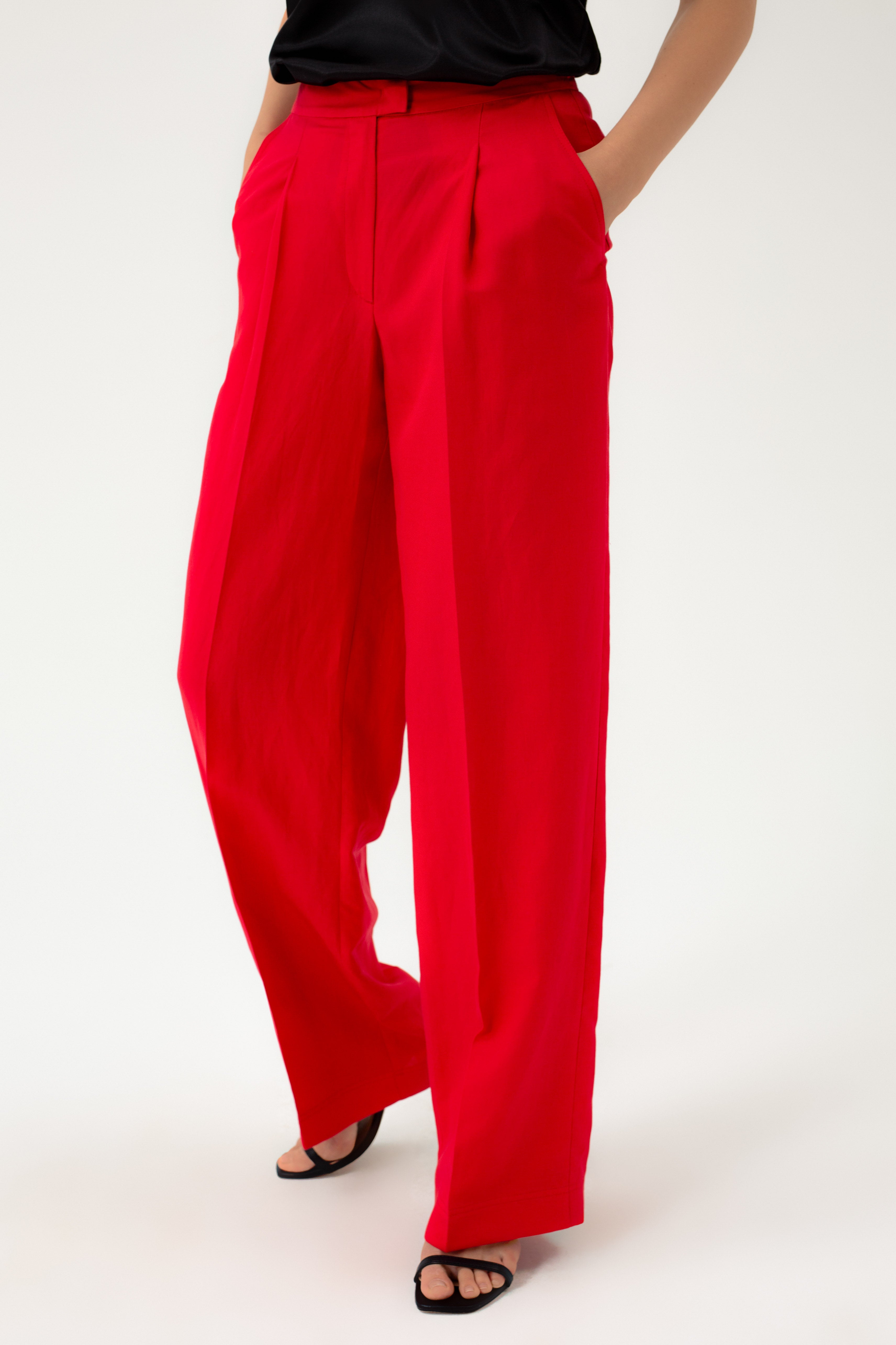 WIDE-LEG RED SUIT TROUSERS