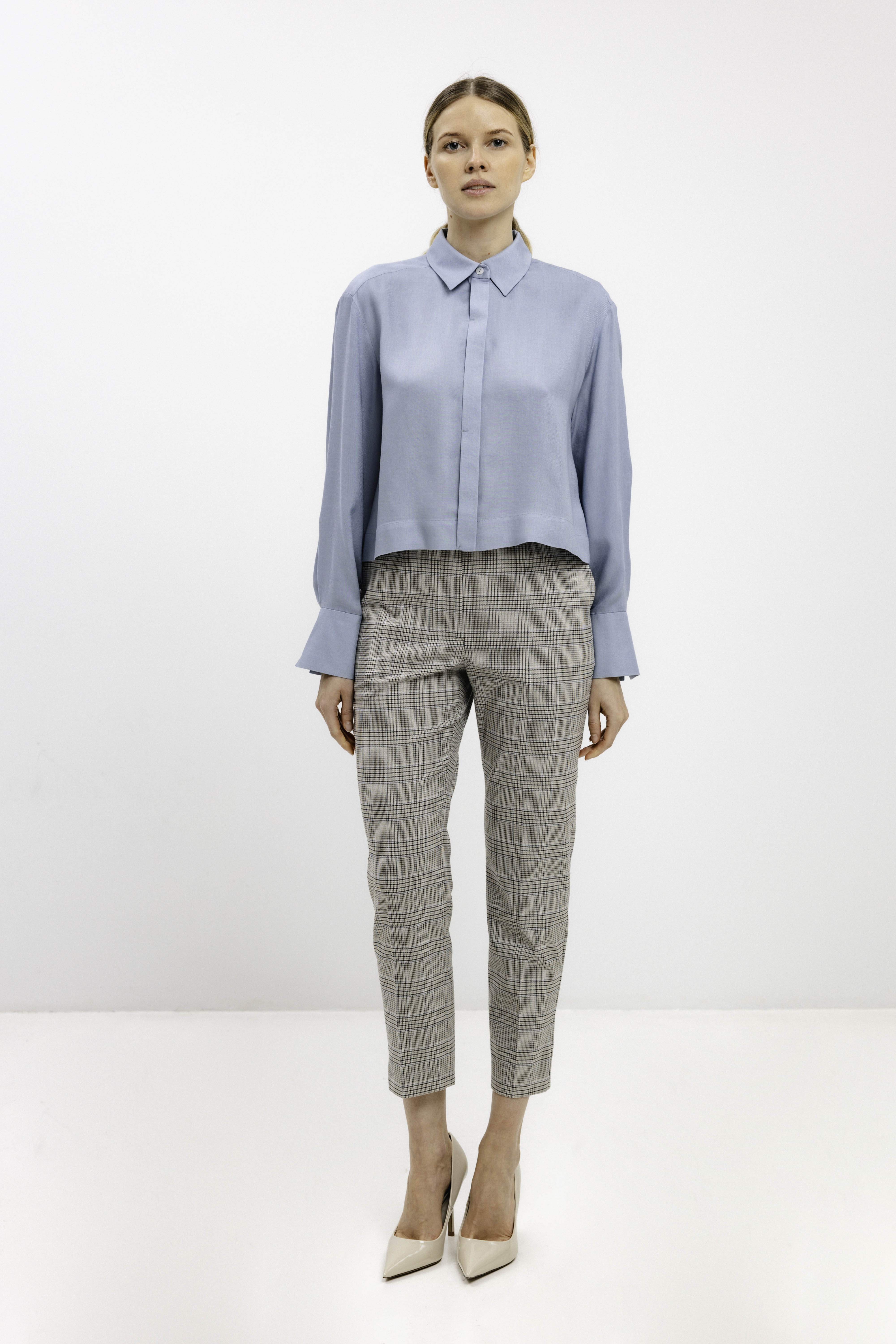 CROPPED TROUSERS IN CHECKED PATTERN