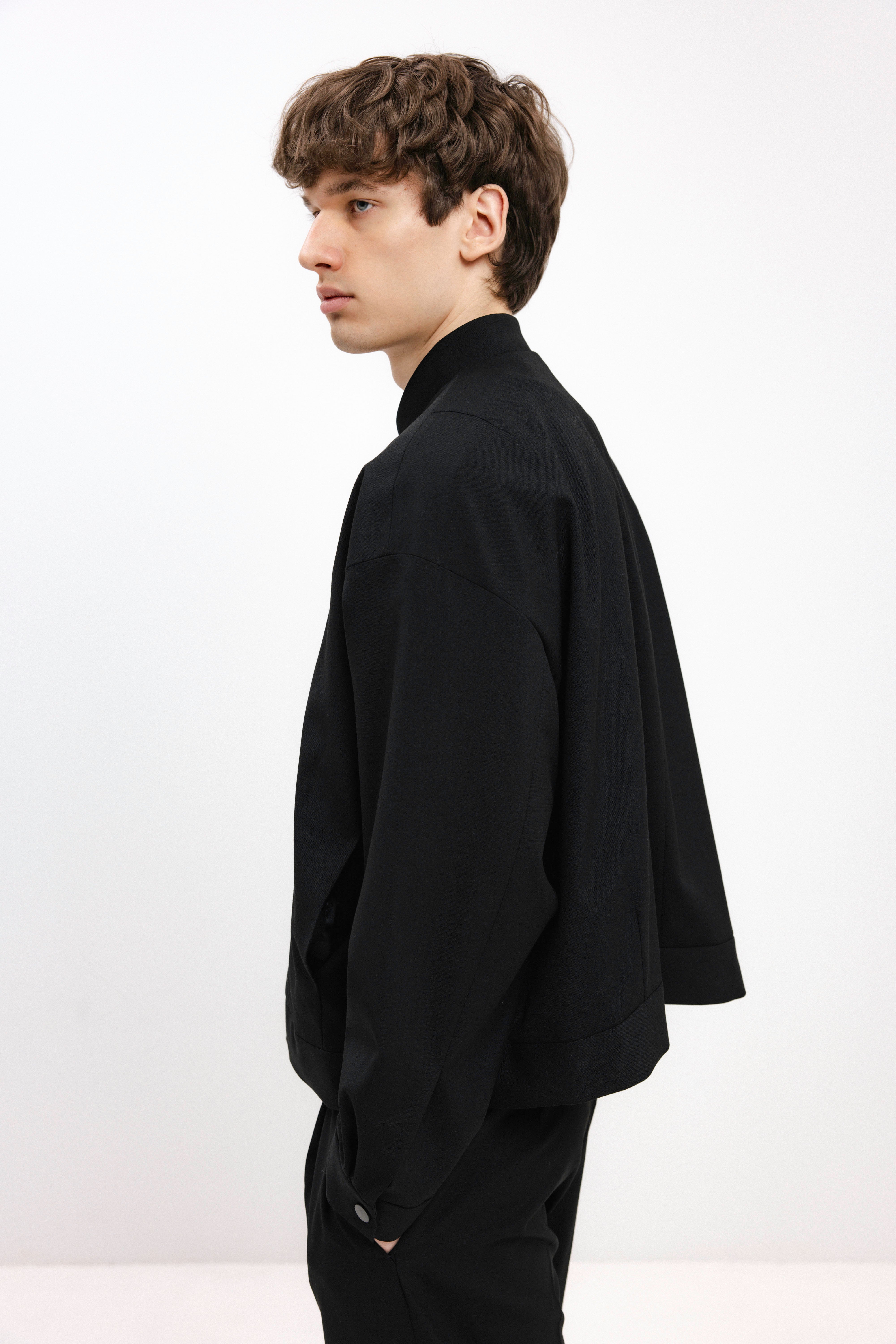 UNISEX JUODAS "BOMBER" TIPO ŠVARKAS