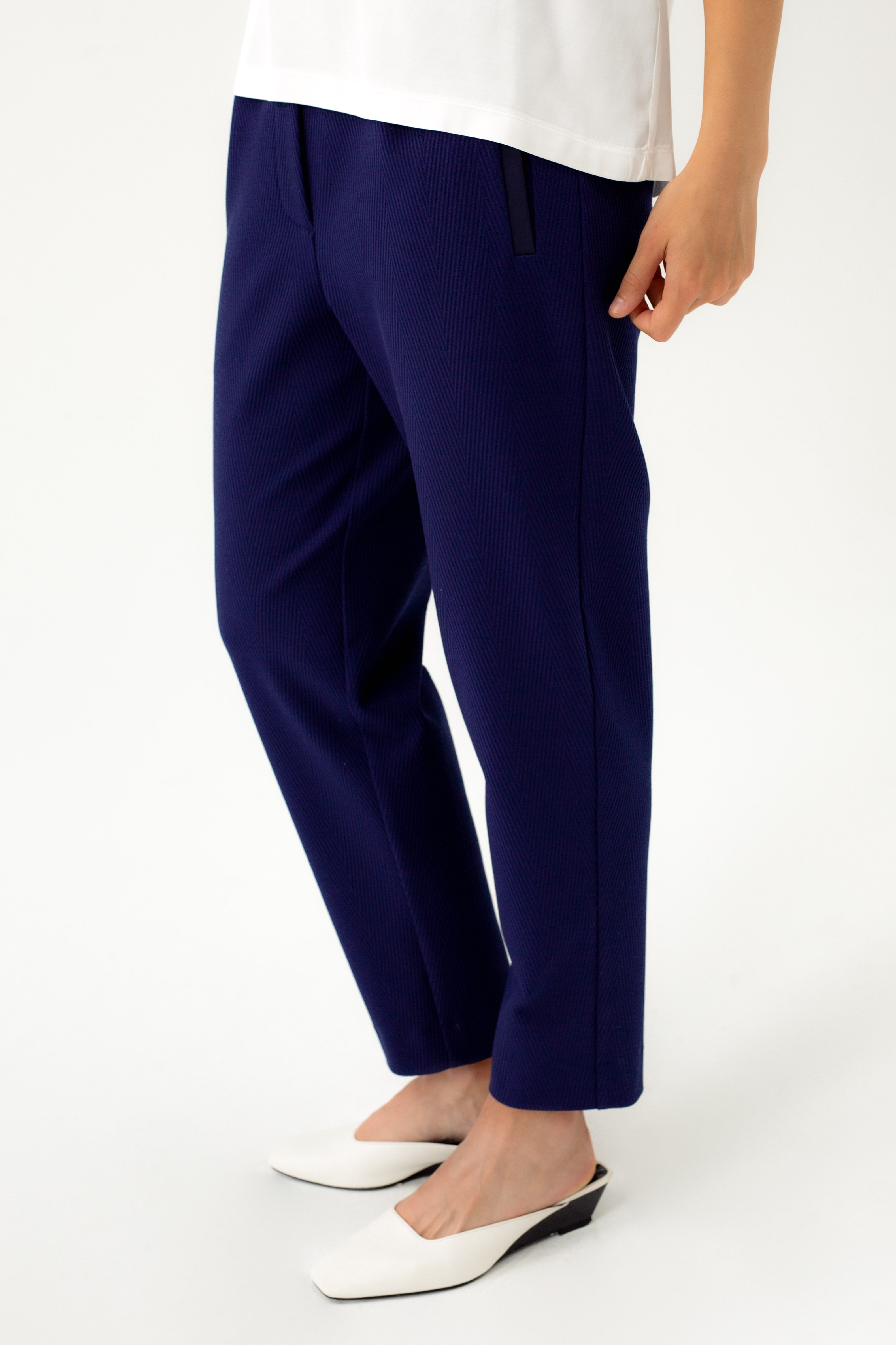 NAVY JOGGER TROUSERS