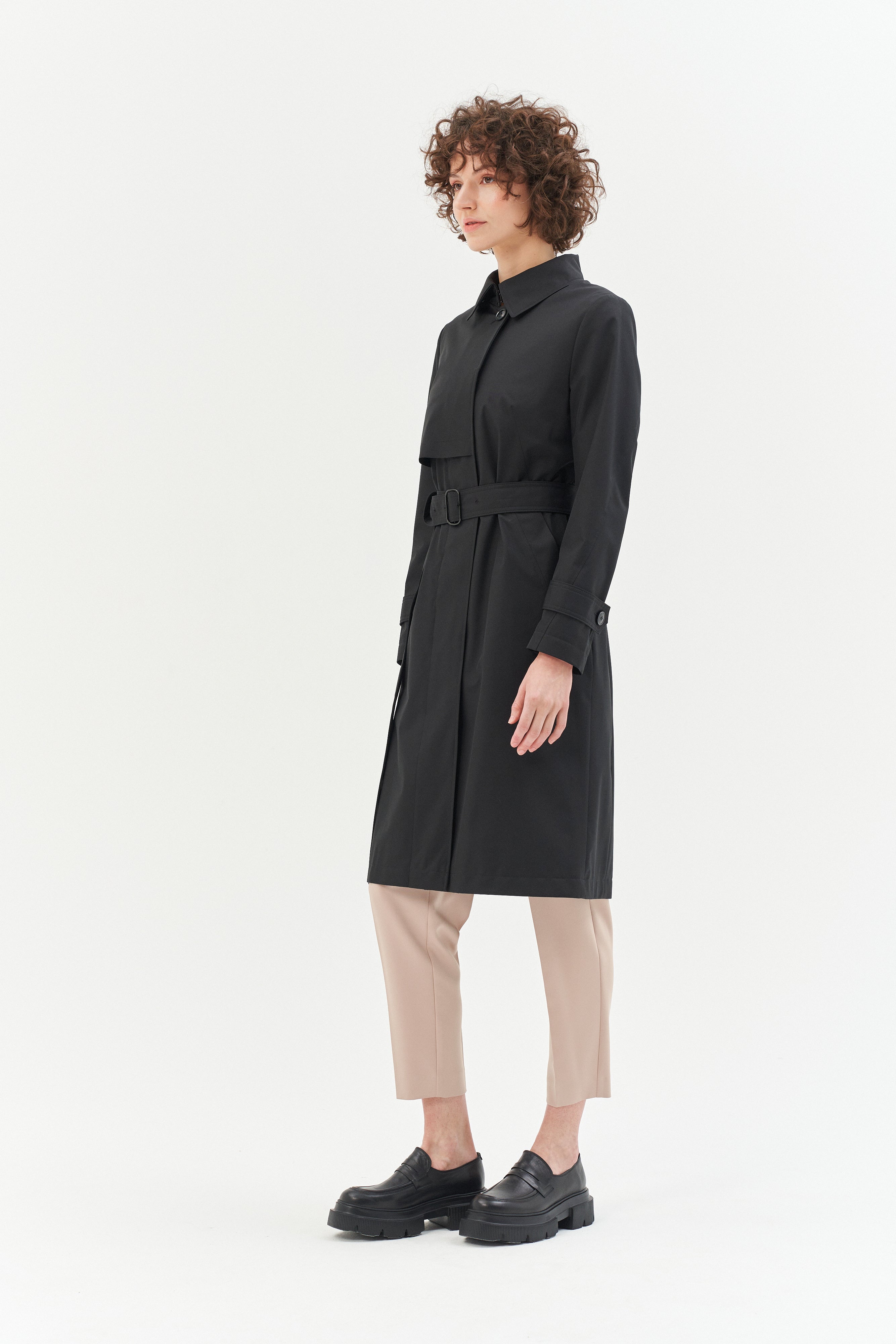 TIMELESS TRENCH COAT IN BLACK