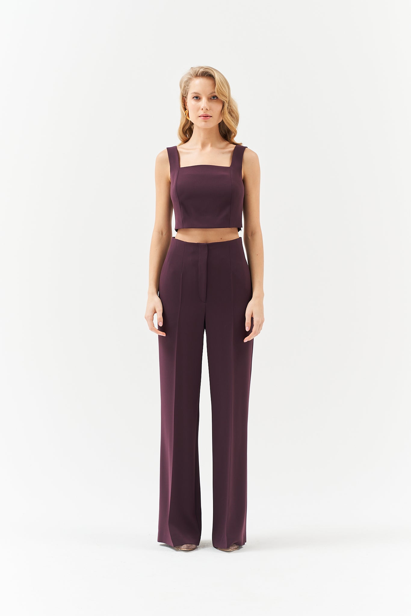 SHORT TOP IN BURGUNDY
