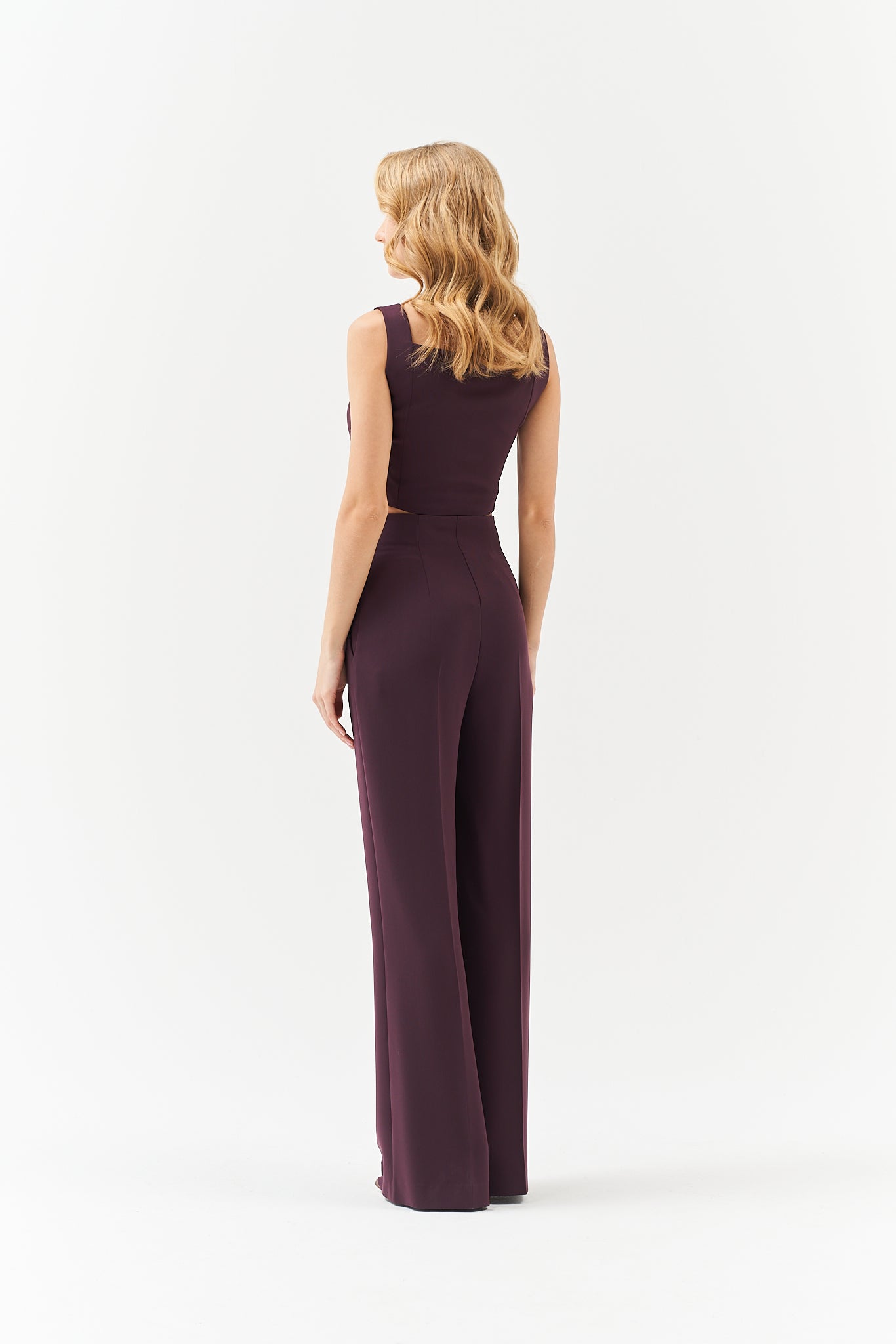 SHORT TOP IN BURGUNDY