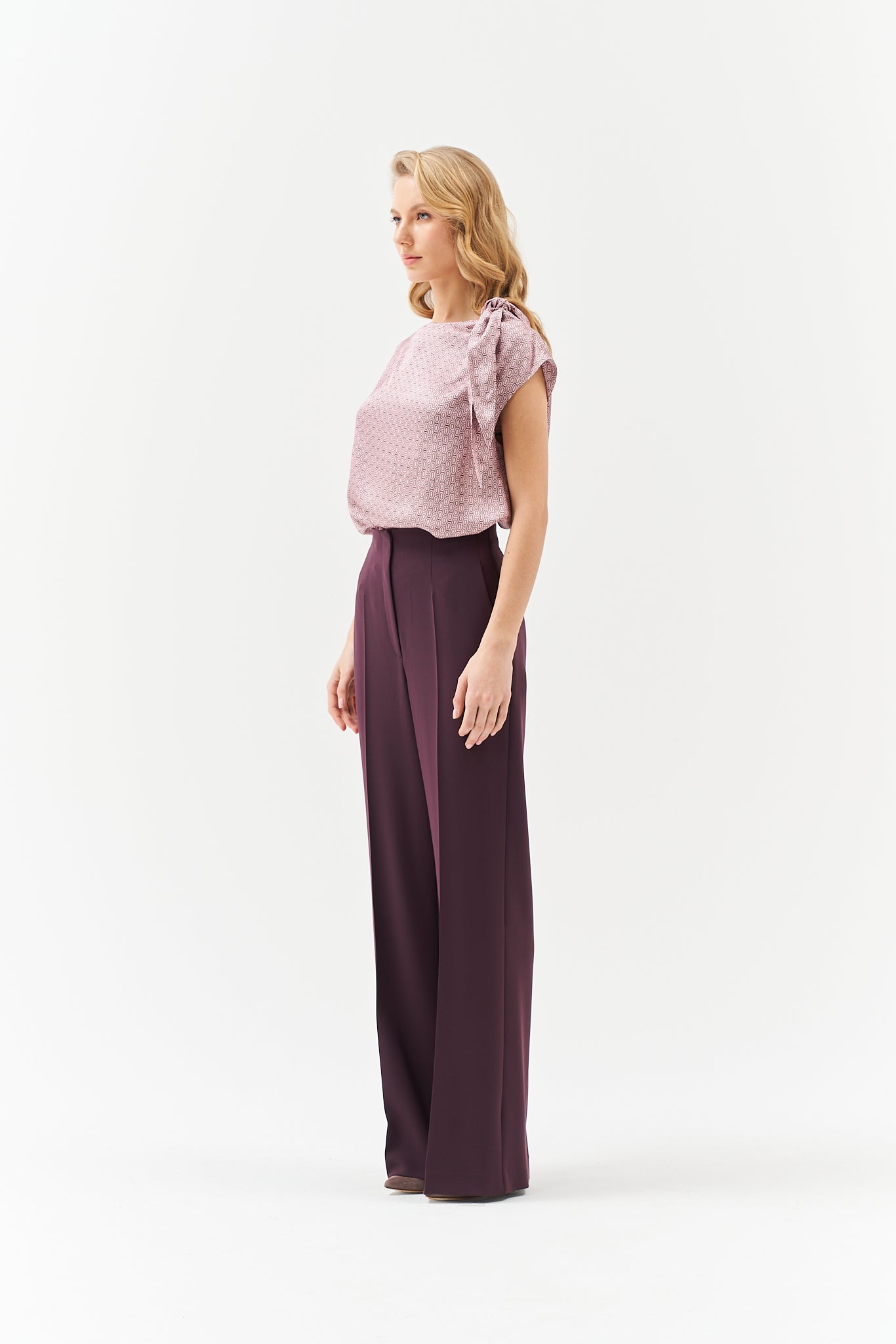 SHORT SLEEVE BLOUSE IN ROSE PINK