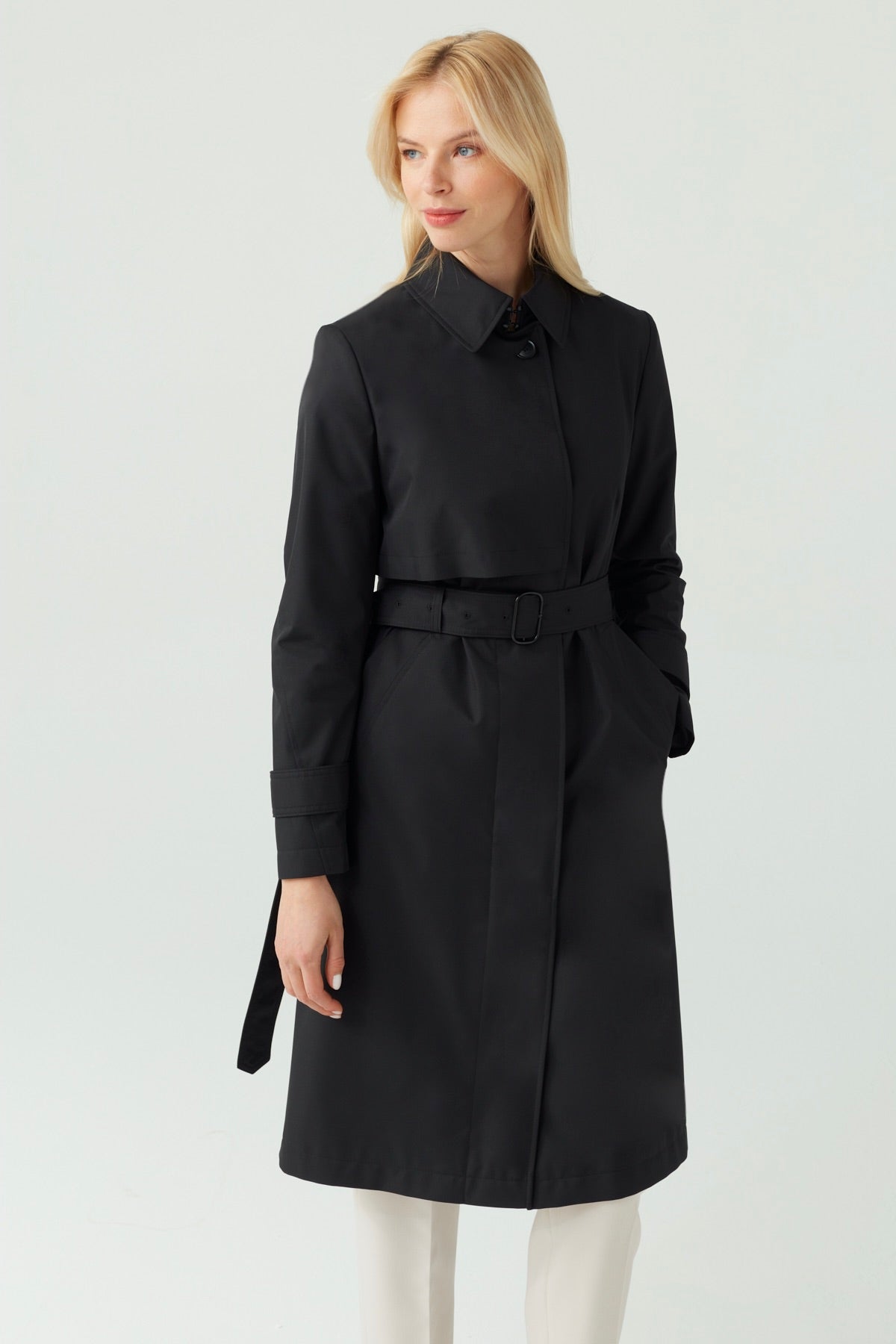 TIMELESS TRENCH COAT IN BLACK