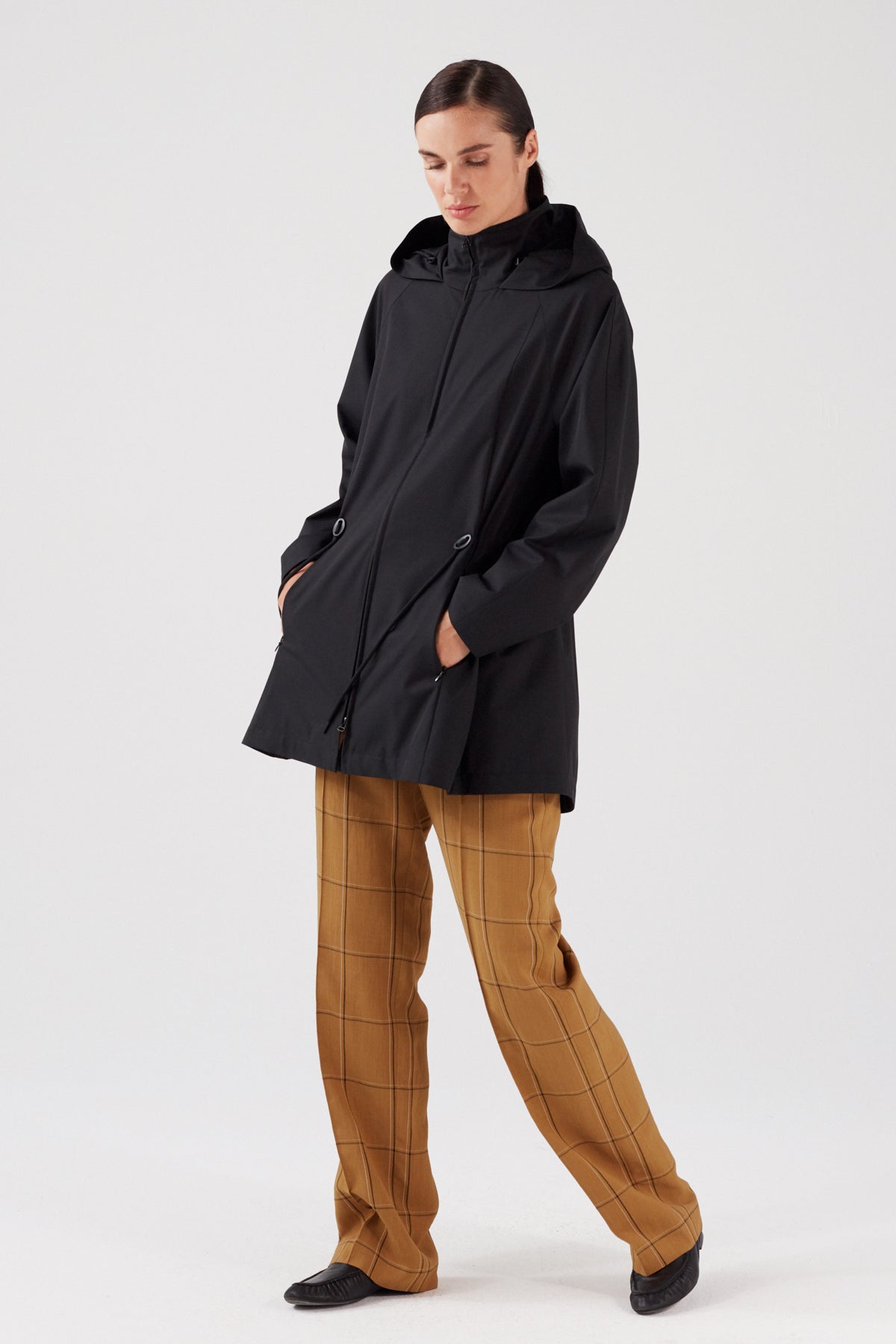 HOODED RAINCOAT BLACK