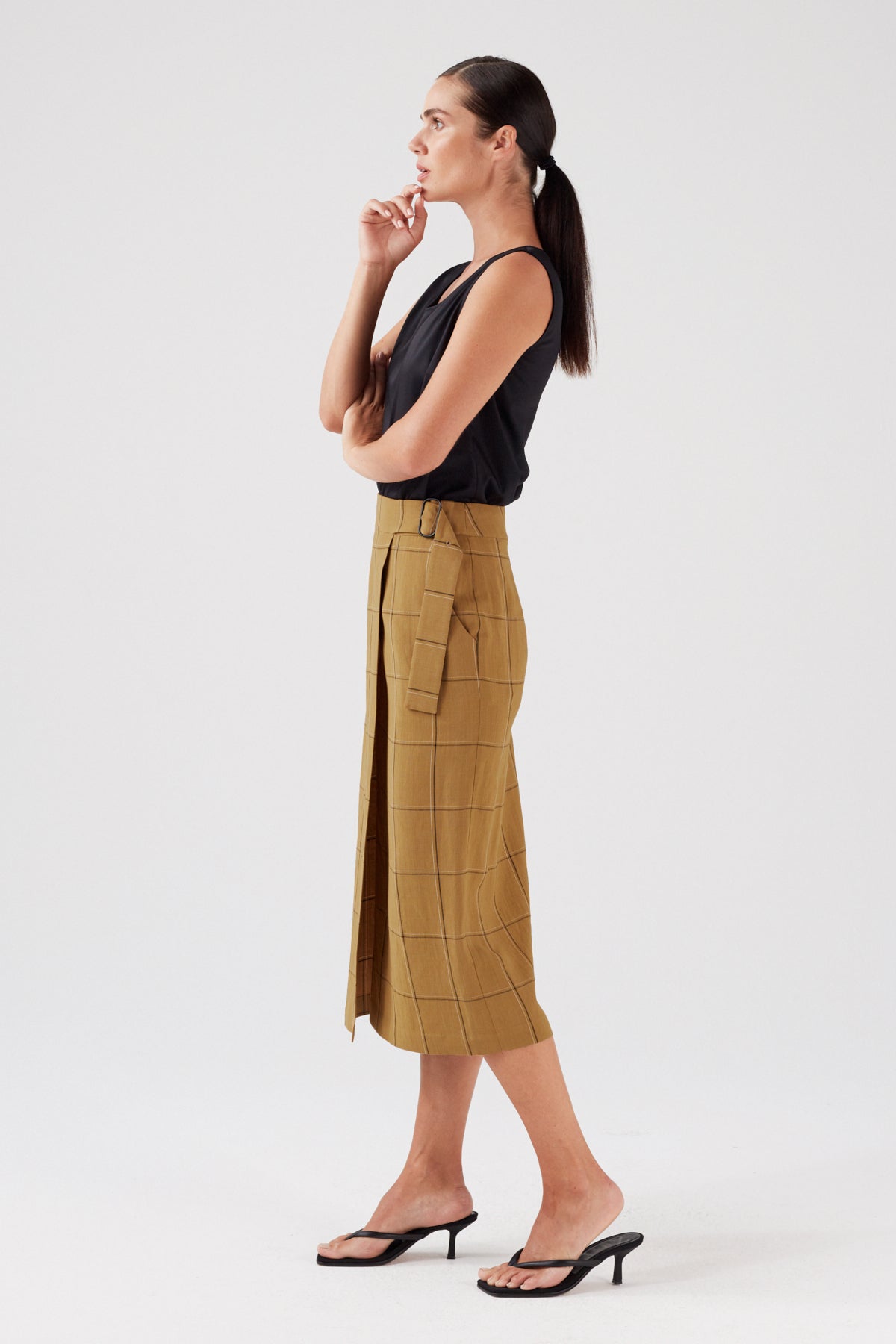 MODERN MIDI SKIRT IN CHECKS