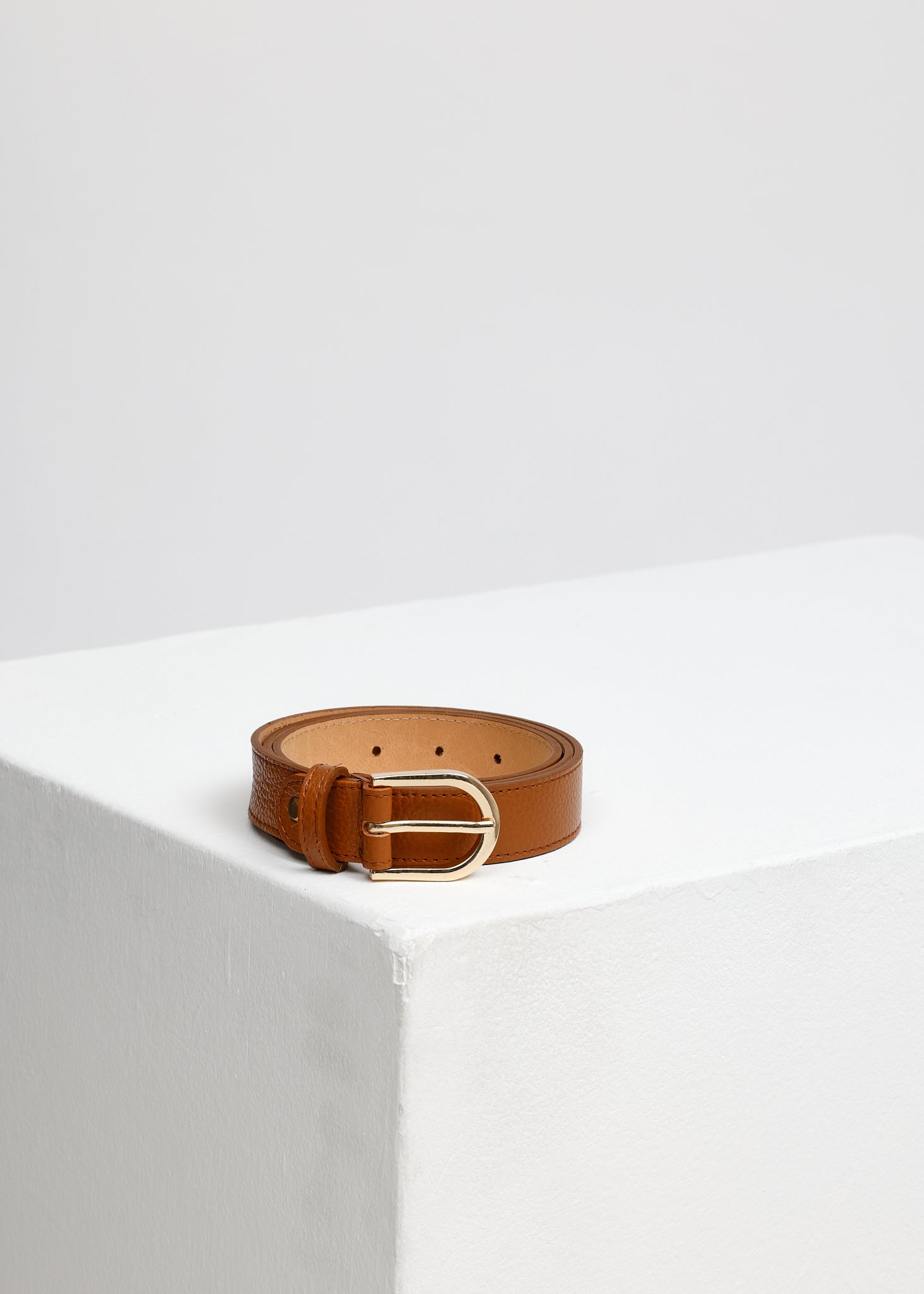 BELT WITH ROUND BUCKLE HAZEL