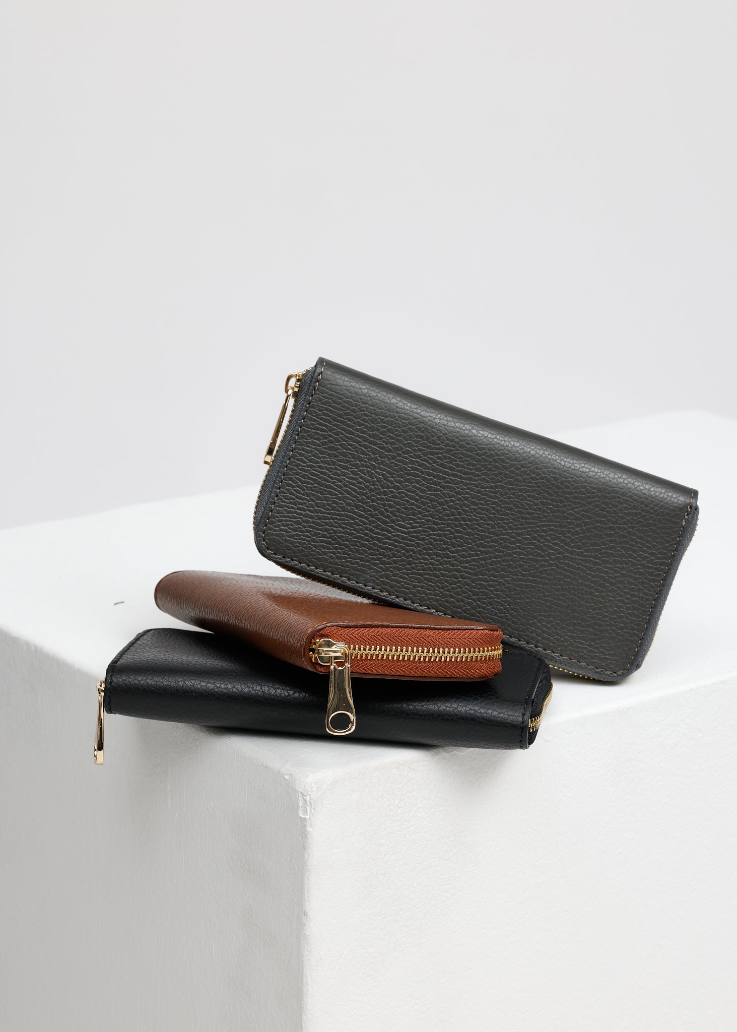 LEATHER WALLET GREY