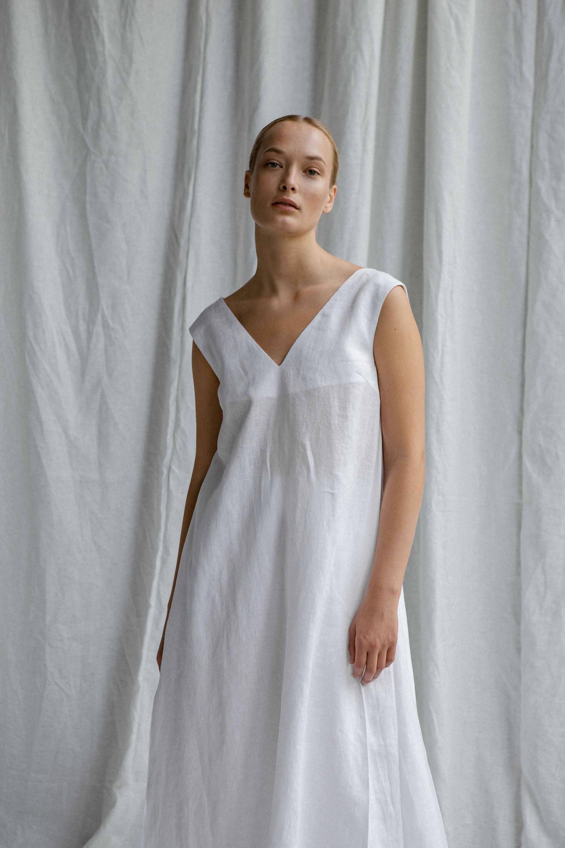 InAvati x Katia Beslik LINEN DRESS-VEST