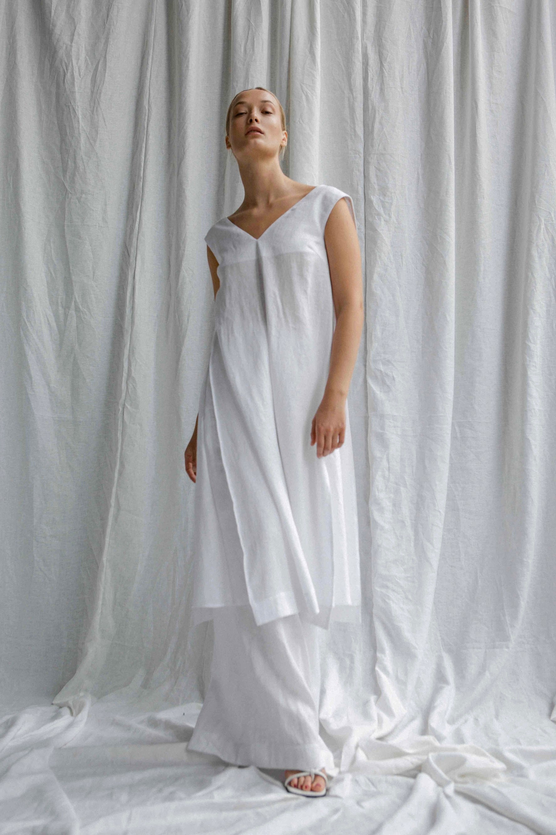 InAvati x Katia Beslik LINEN DRESS-VEST