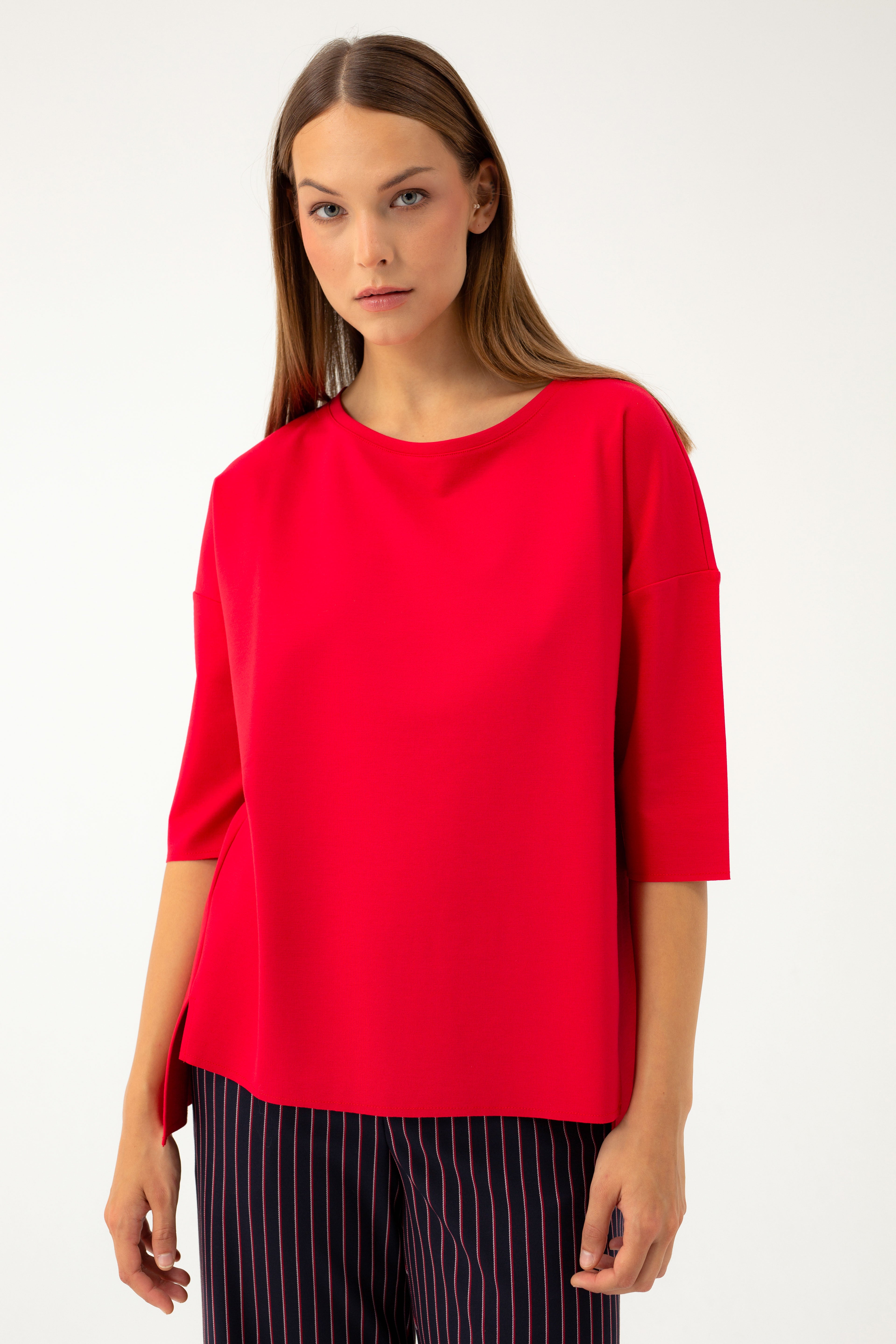 RED 3/4 SLEEVES BLOUSE