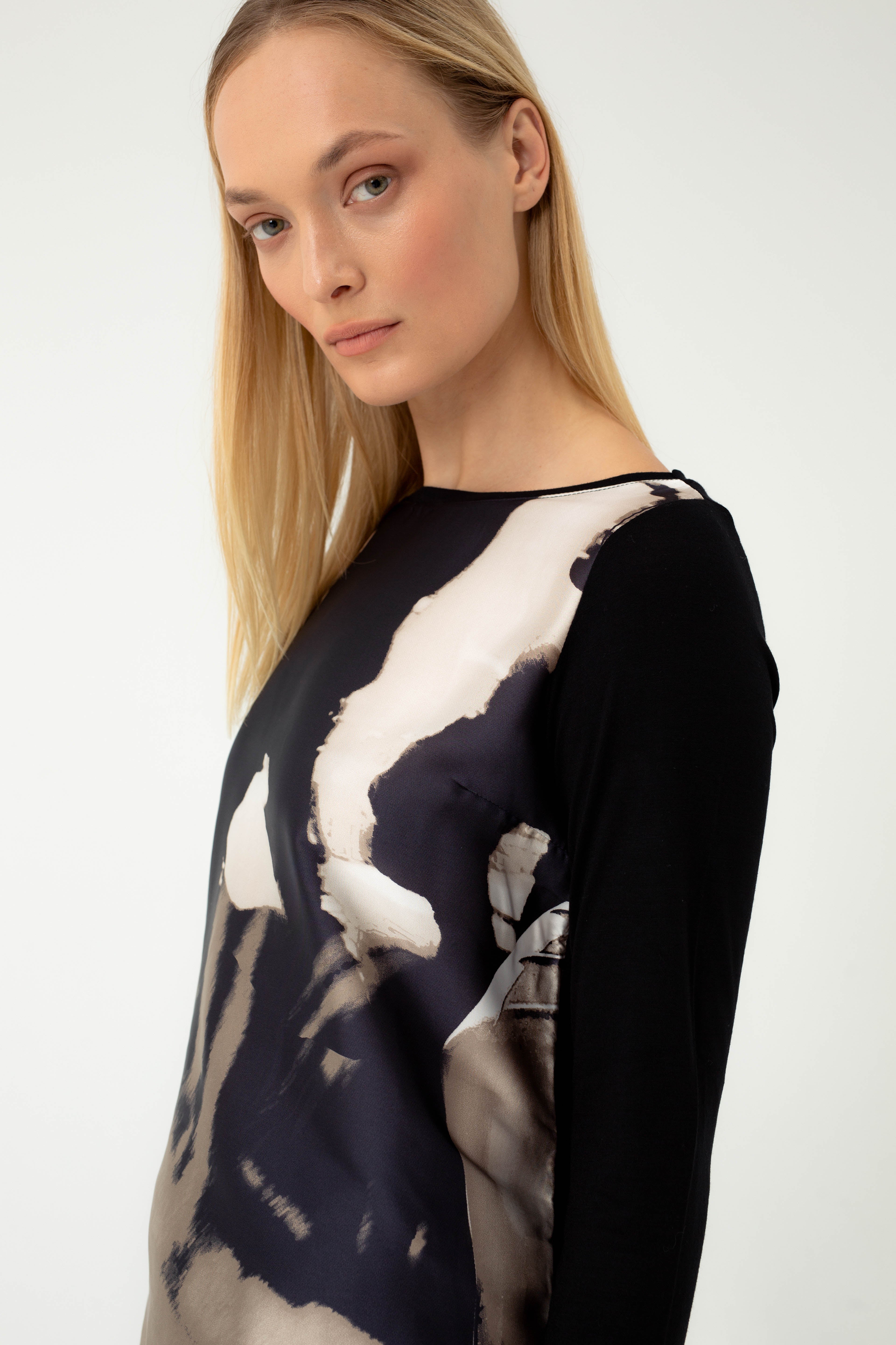 JERSEY BLOUSE WITH FRONT PRINT