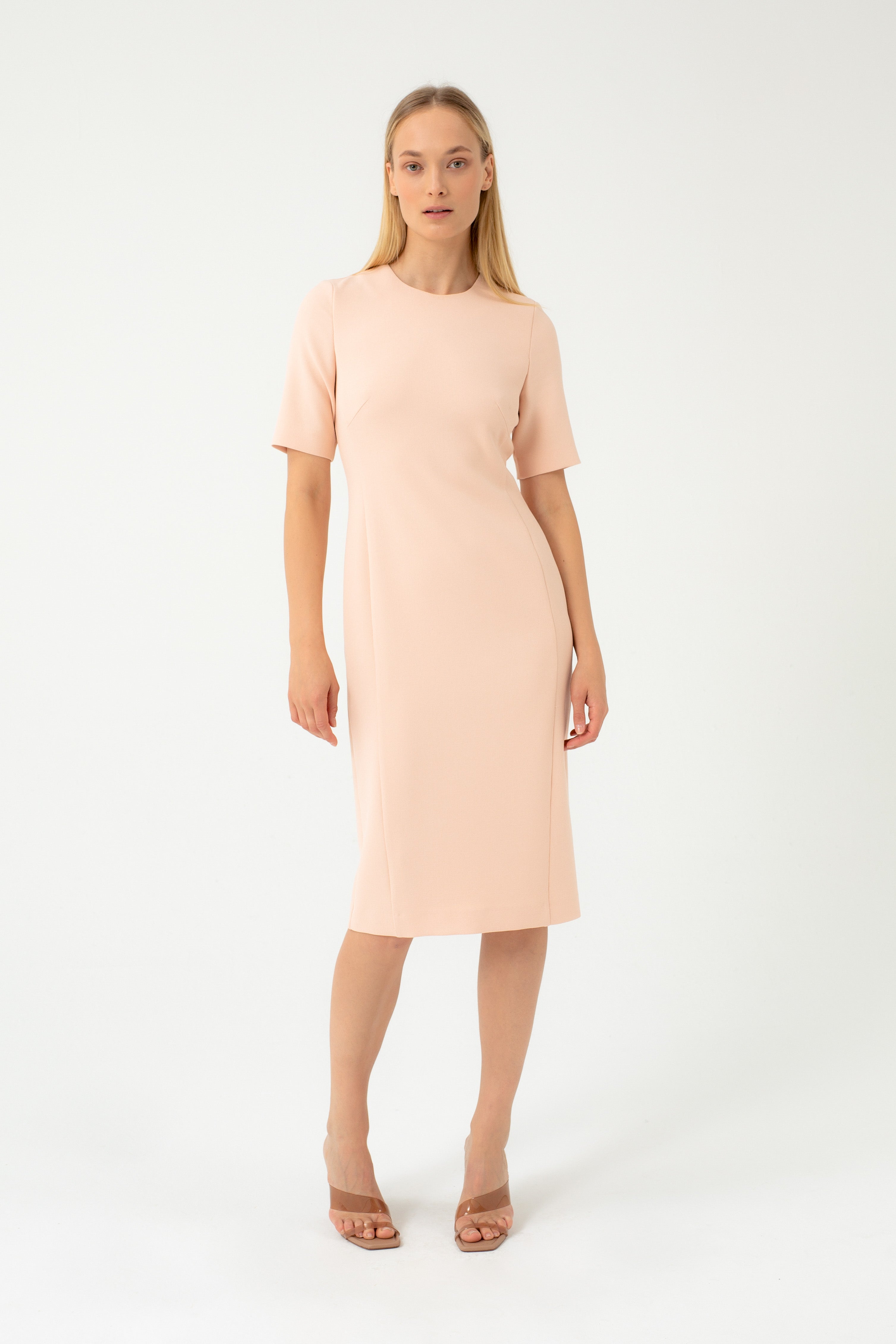 PEACH FITTED DRESS WITH SHORT SLEEVES