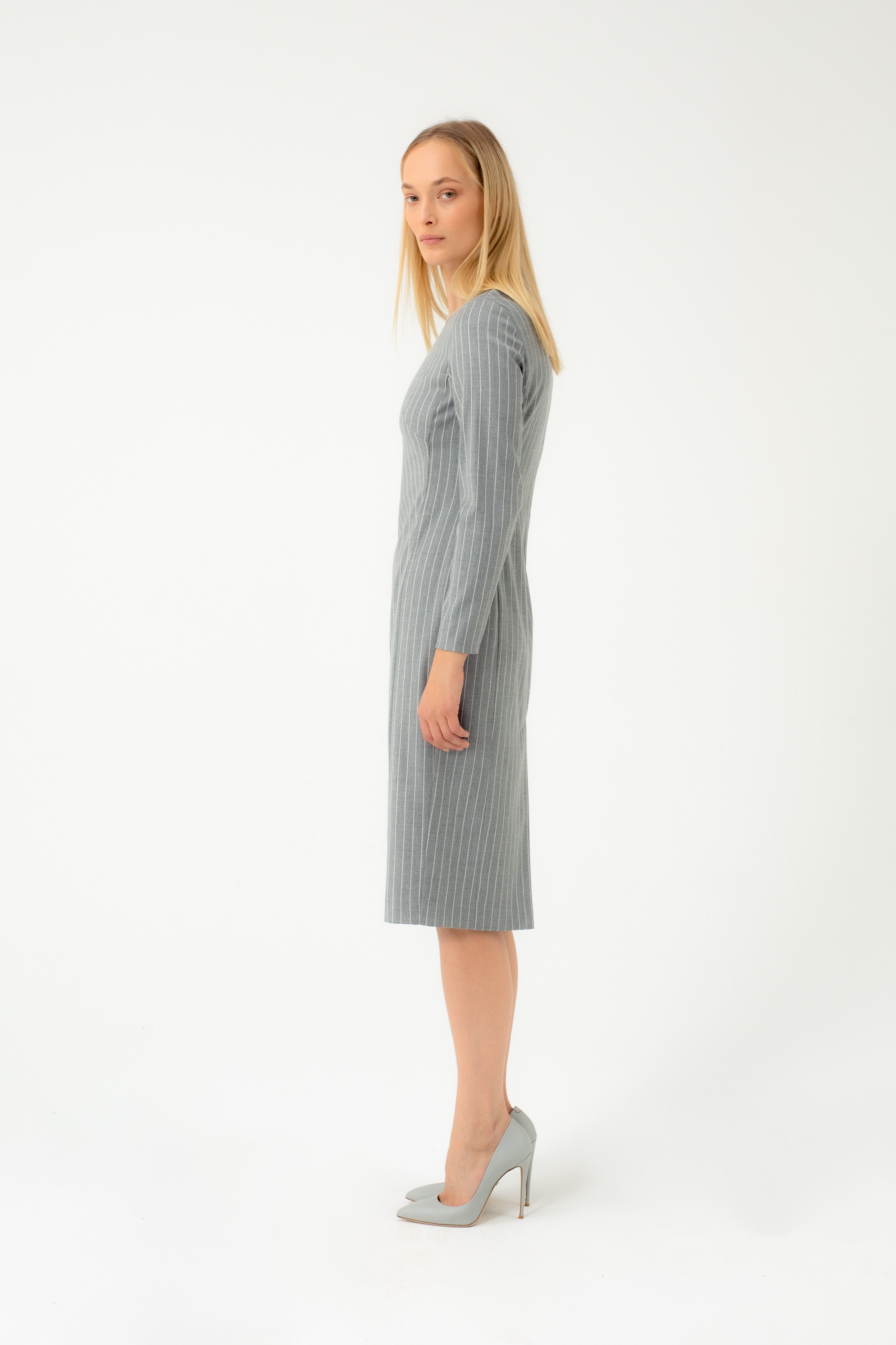 FITTED MIDI LENGTH STRIPED DRESS