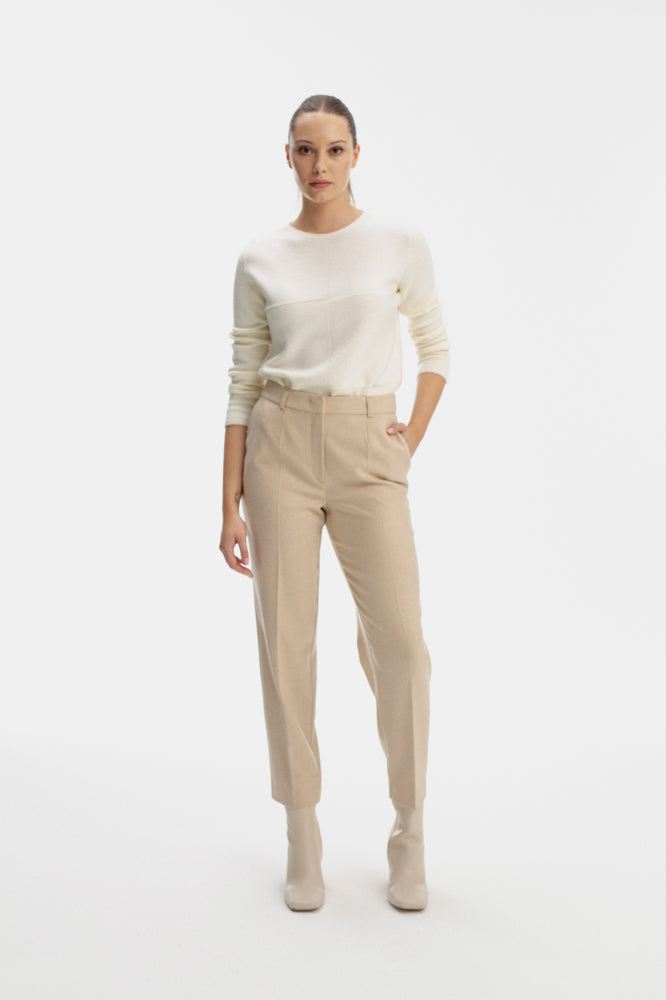 PLEAT FRONT TAPERED TROUSERS IN BEIGE