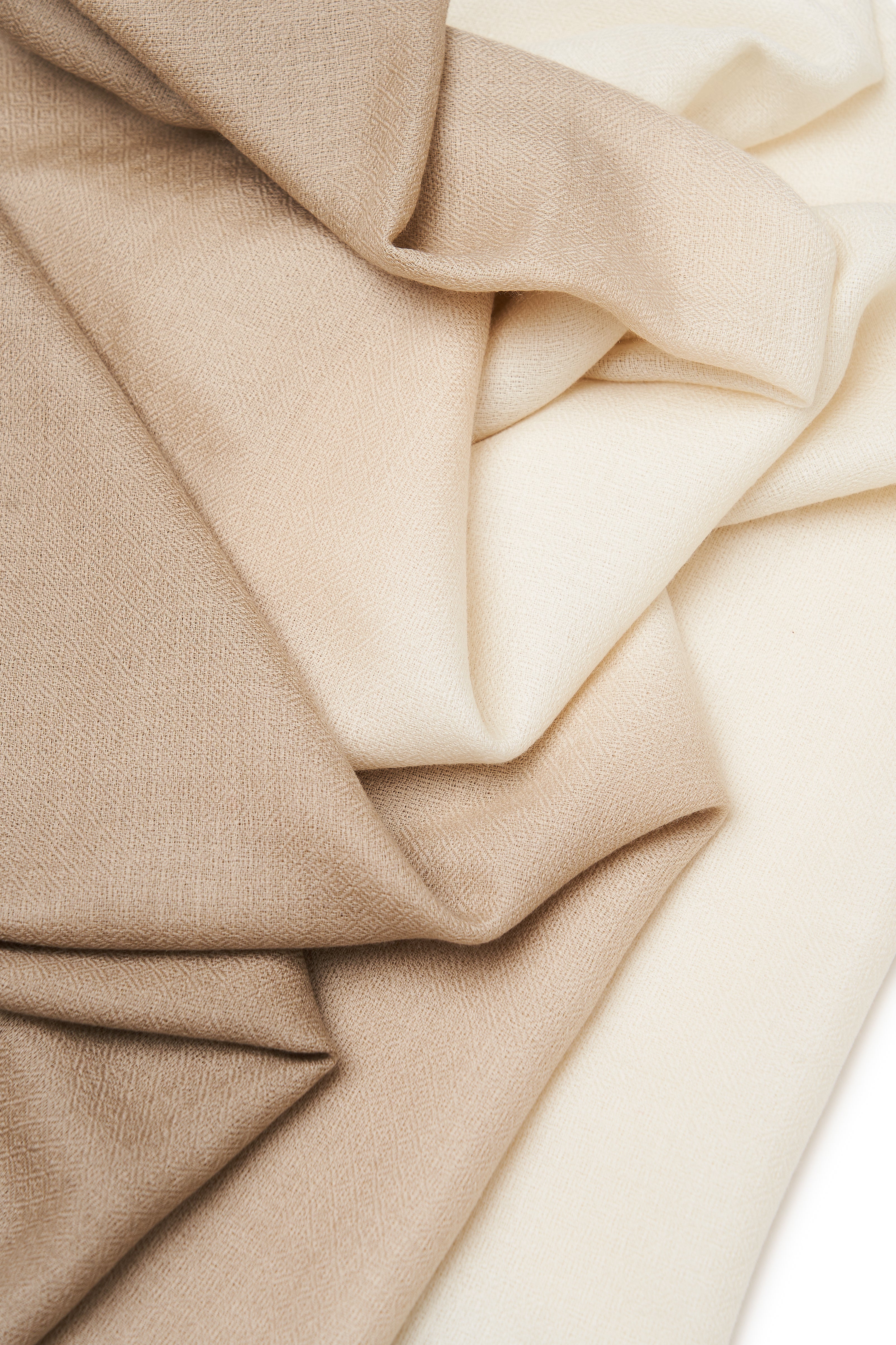 OMBRE BEIGE SCARF WITH SILK