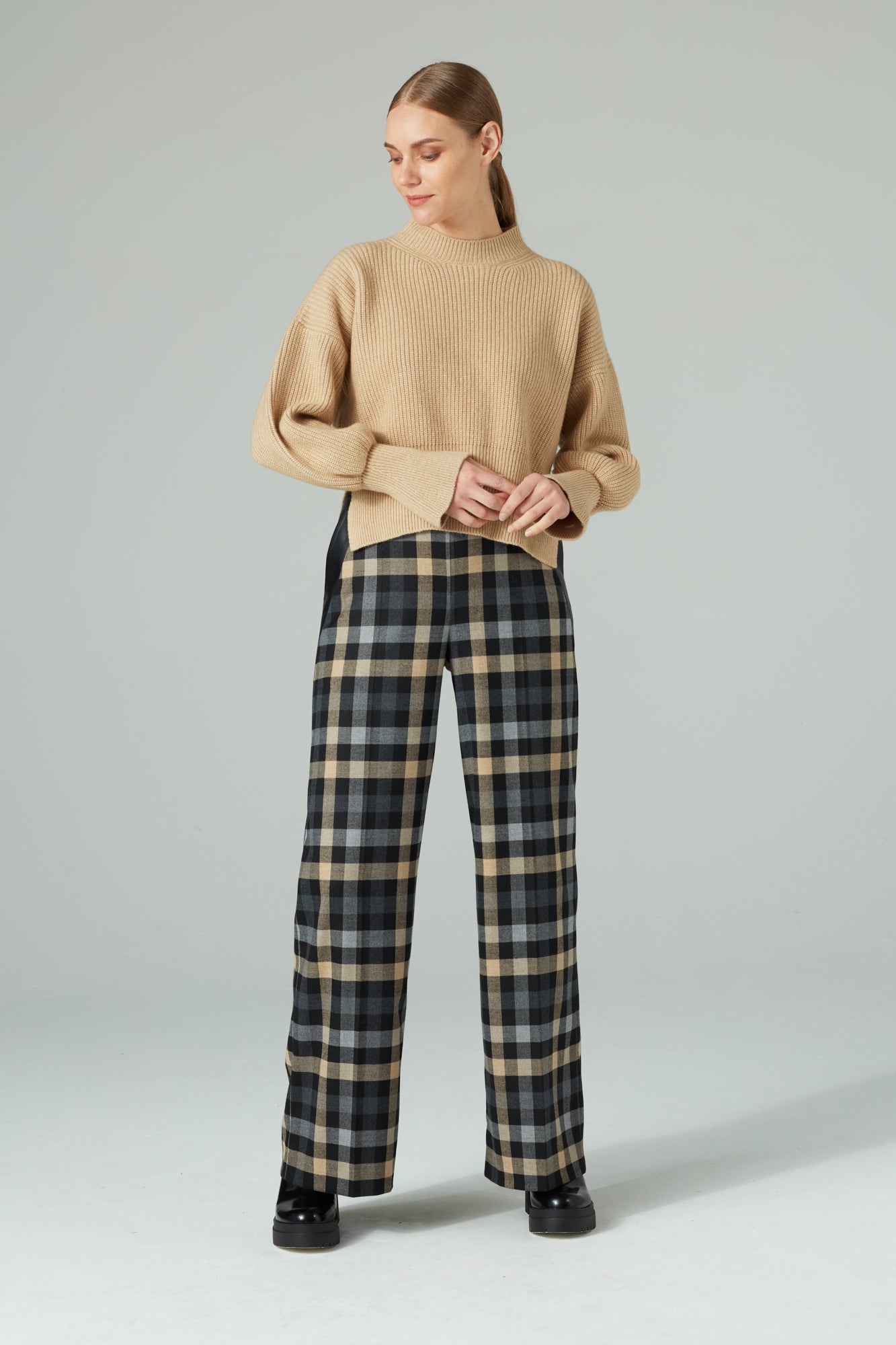 WIDE FIT TROUSERS IN CHECKS
