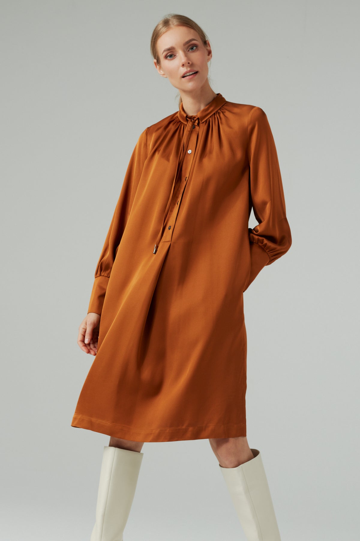 Suknelė – tunika iš kritaus audinio
